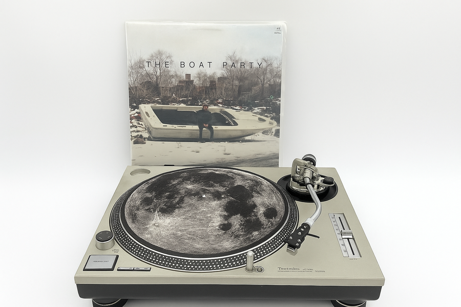 Apache Railgun Turntable-Mounted Record Stand