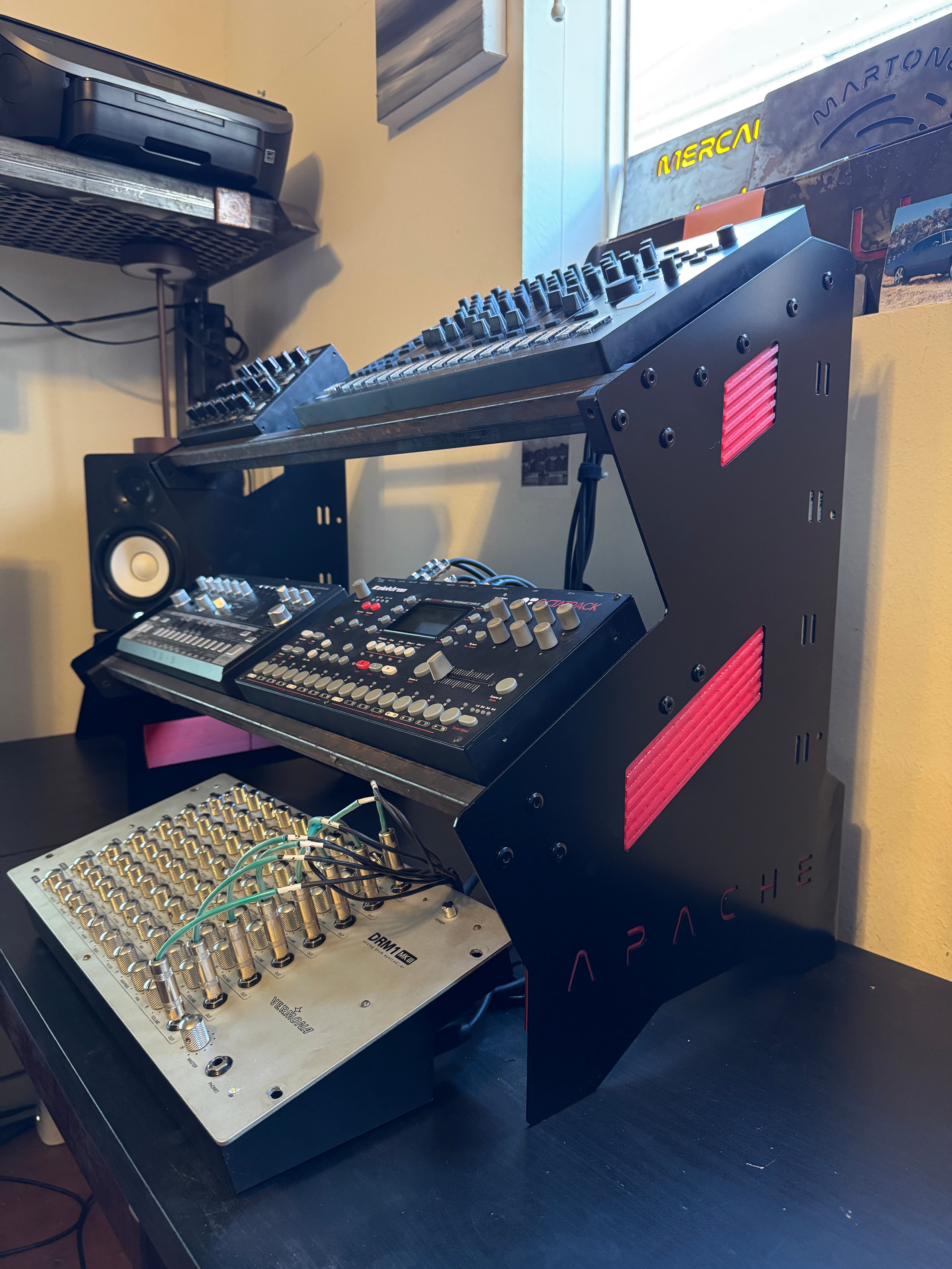Apache ARRANGER Two-Tier Synthesizer Rack