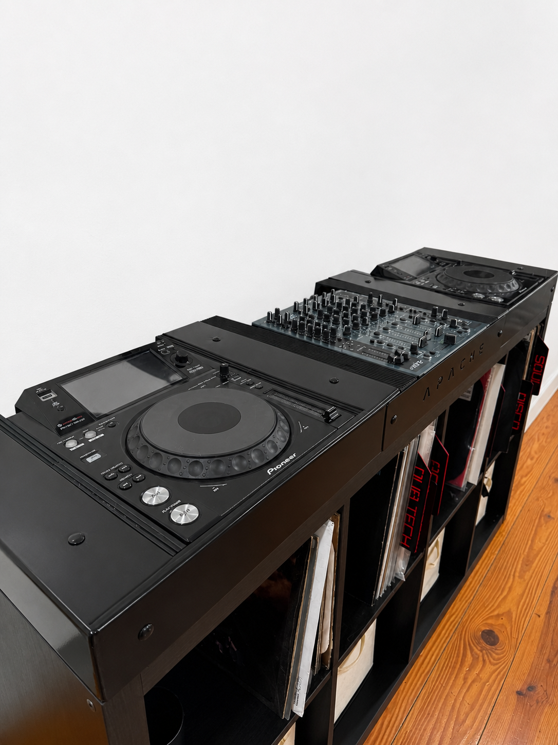 Apache DGTL Console for Ikea Kallax