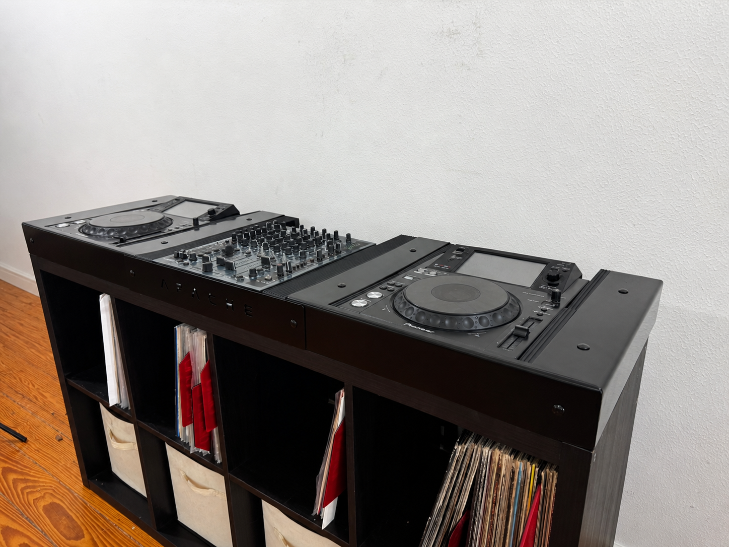 Apache DGTL Console for Ikea Kallax