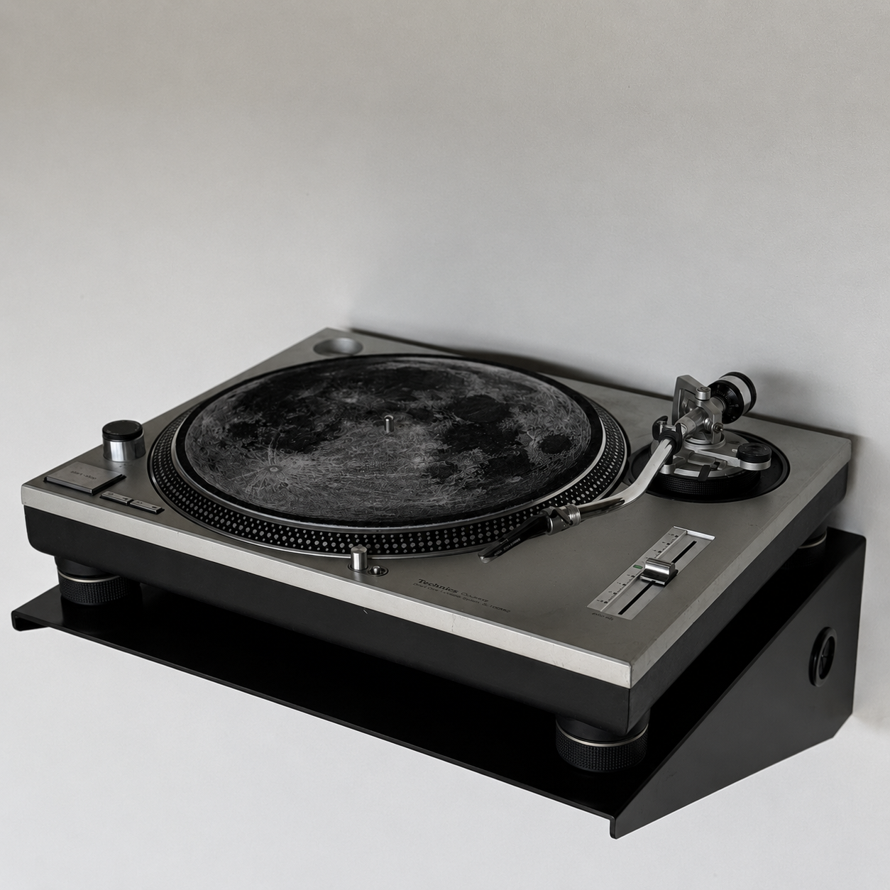 Apache Waveform Turntable Shelf