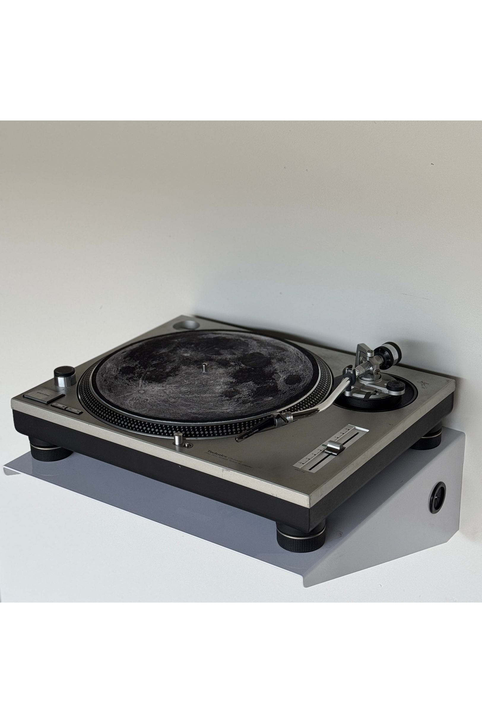 Apache Waveform Turntable Shelf