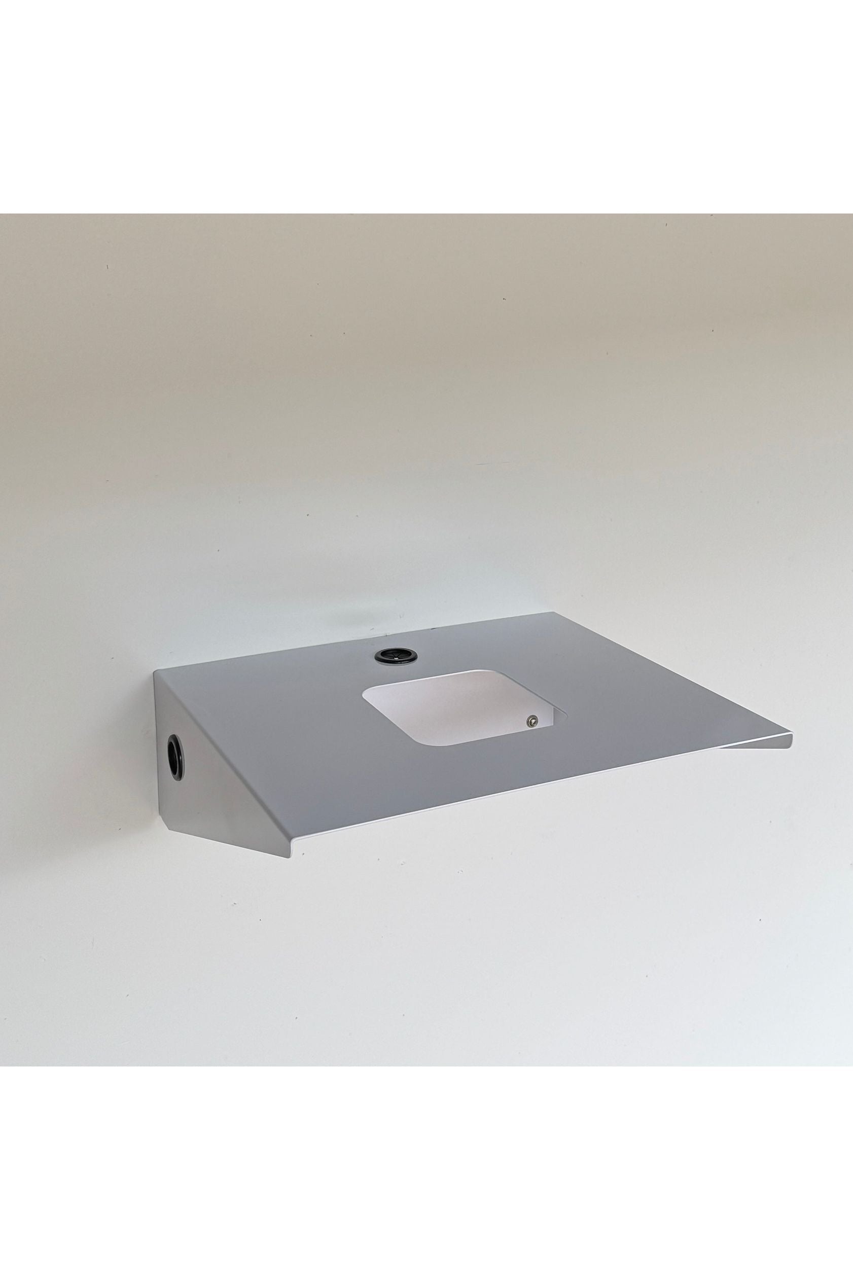 Apache Waveform Turntable Shelf