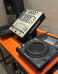 Apache Warthog 16" DJ Mixer & Synth Stand