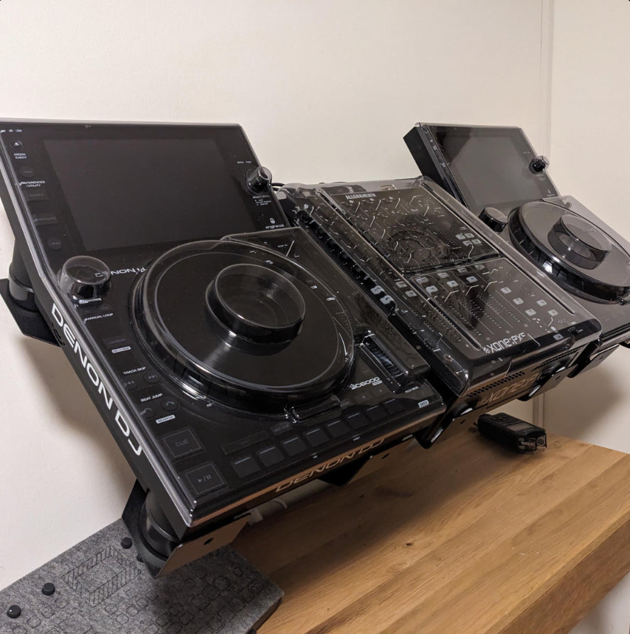 Apache Cantilever Floating DJ Rack