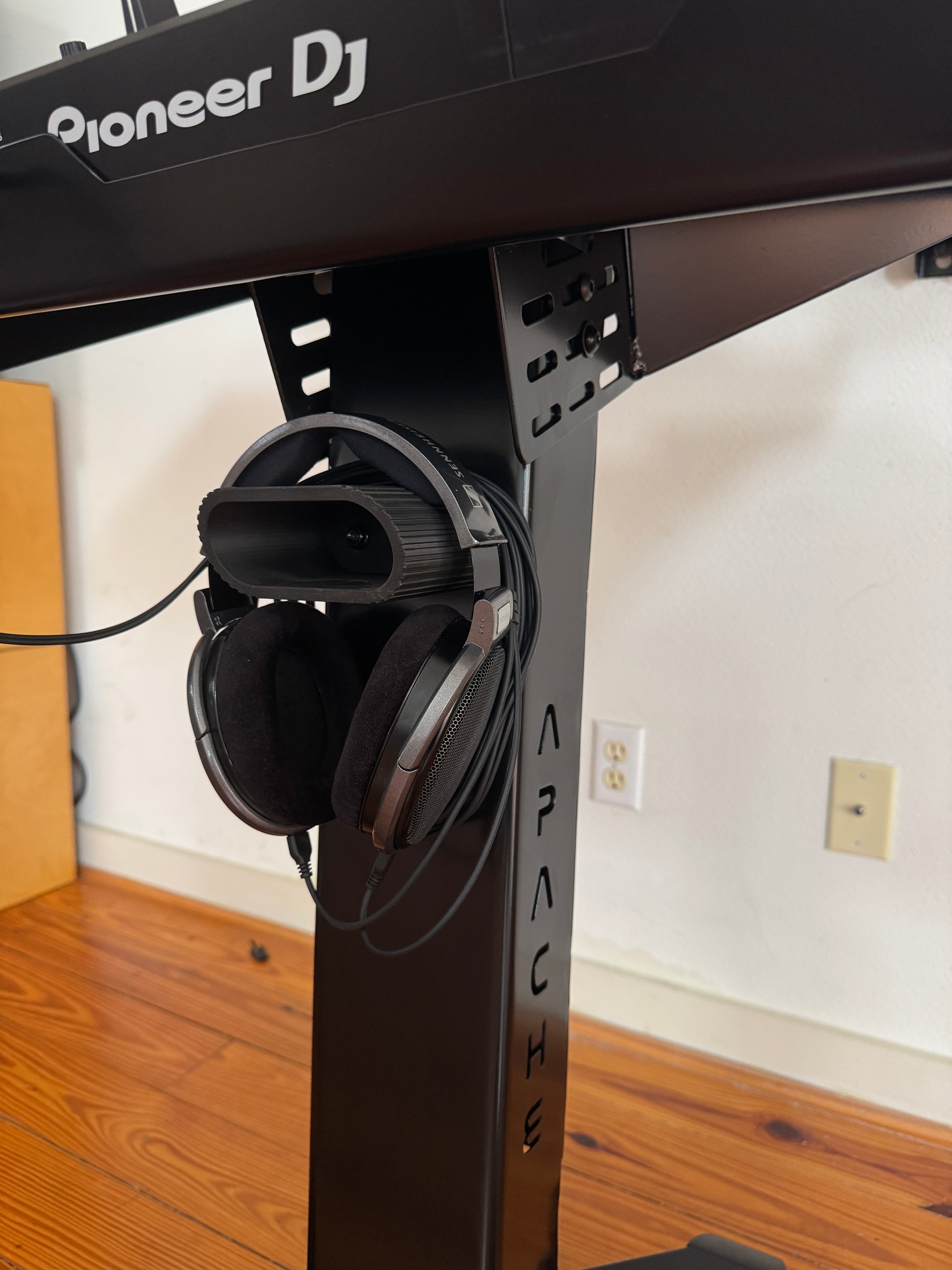 Apache Skorpion Controller Podium