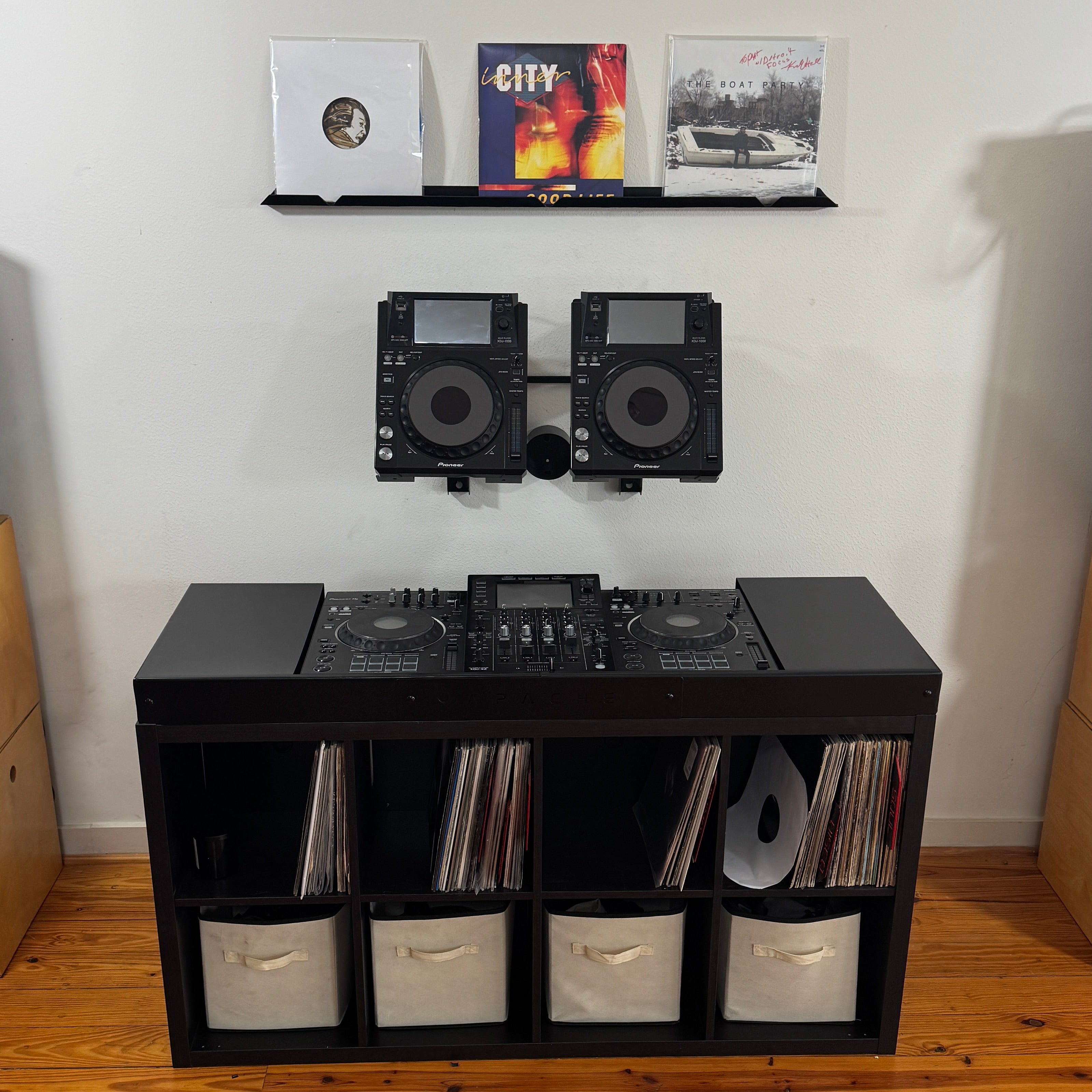 Apache CTRL Console for Ikea Kallax