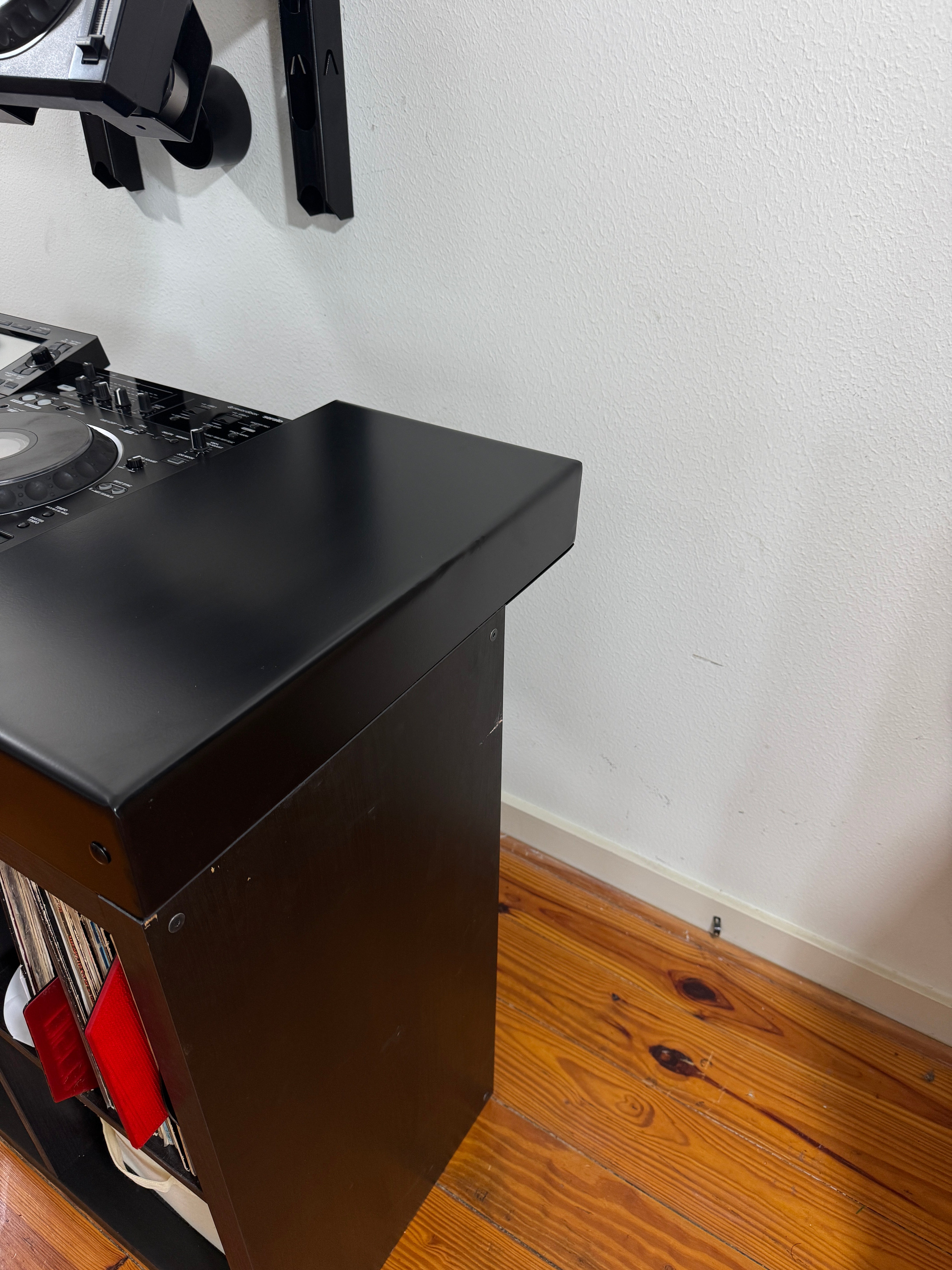 Apache CTRL Console for Ikea Kallax