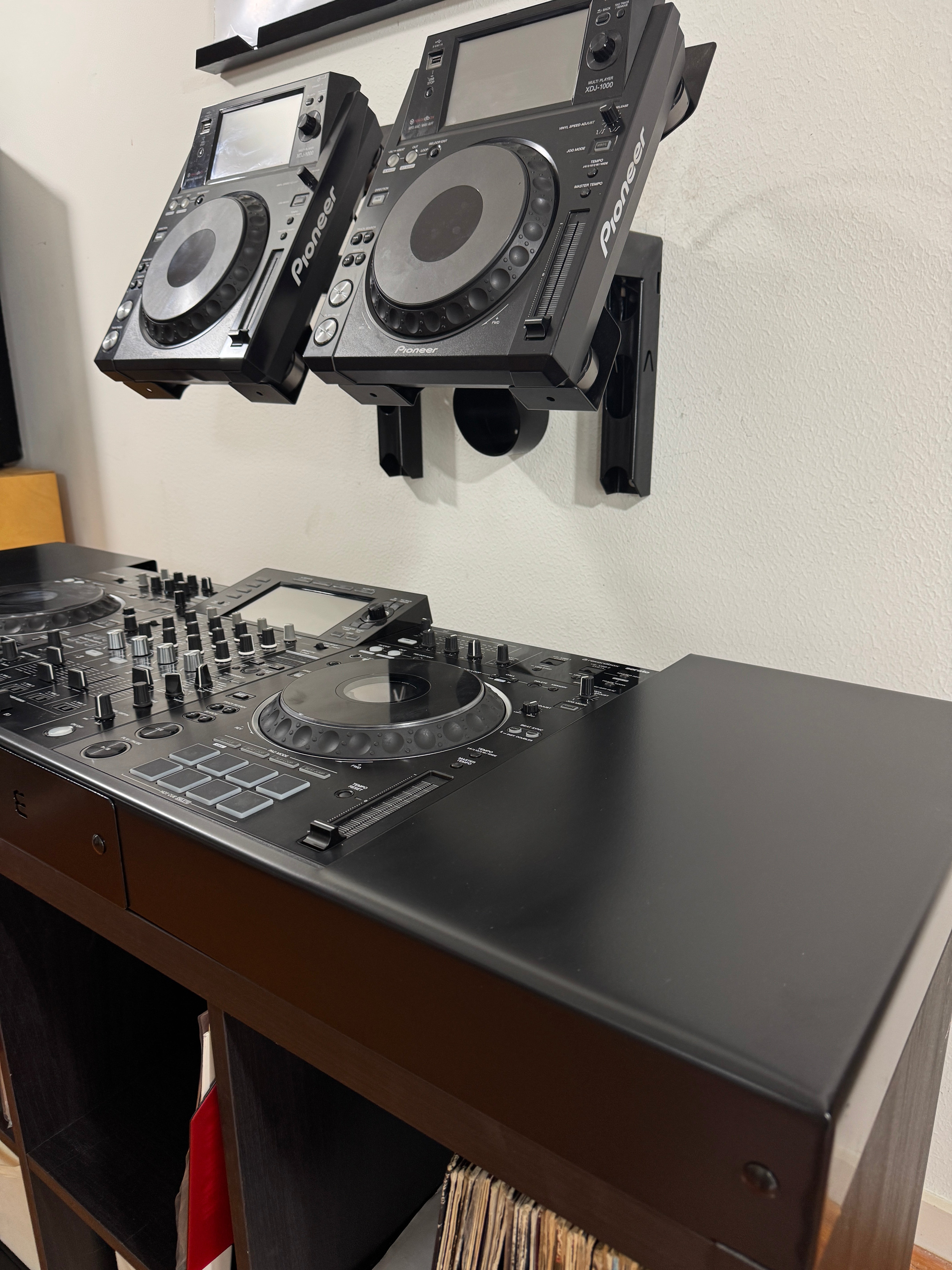 Apache CTRL Console for Ikea Kallax