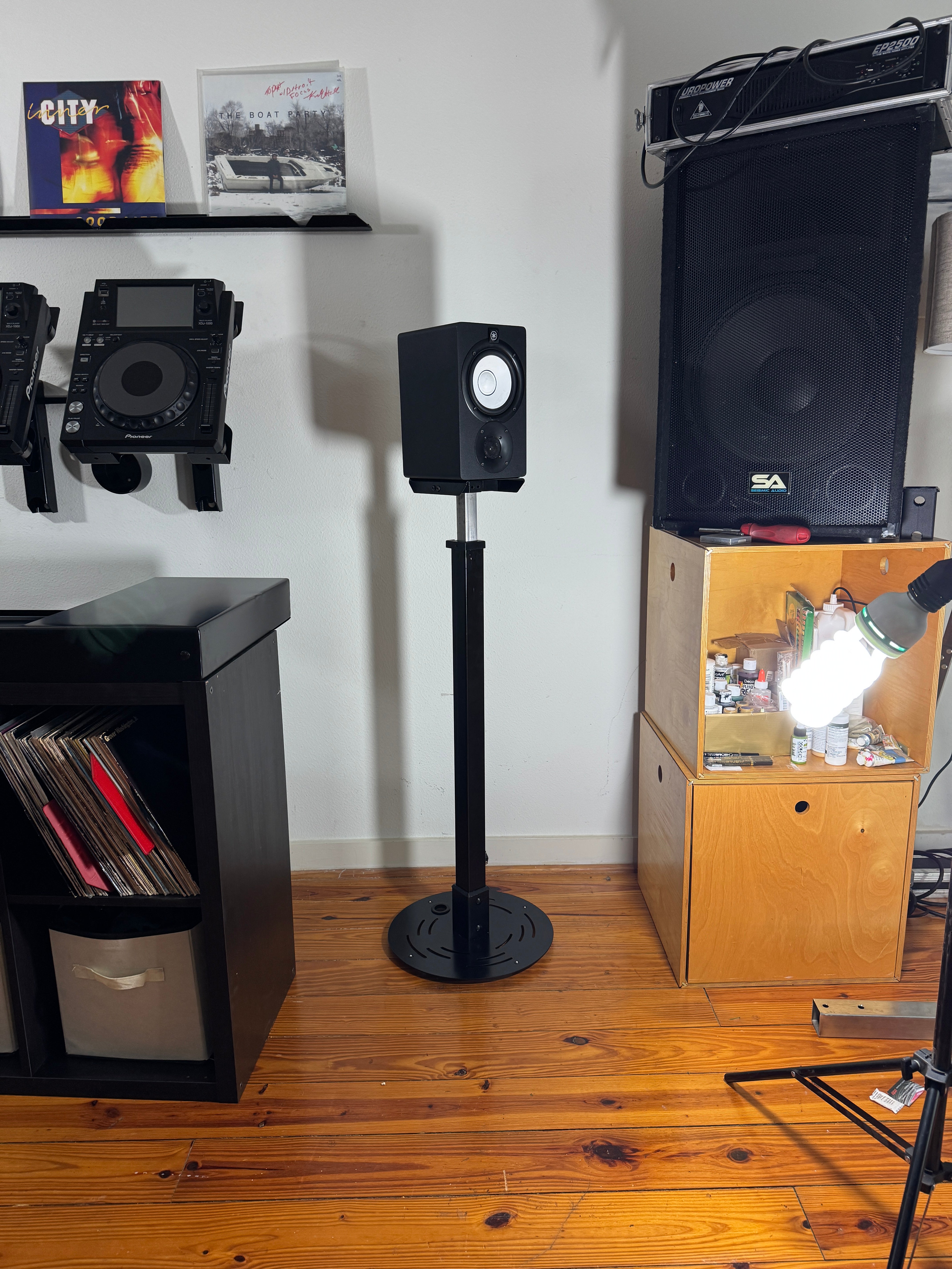 Apache Hammerhead Speaker Stands (Black)
