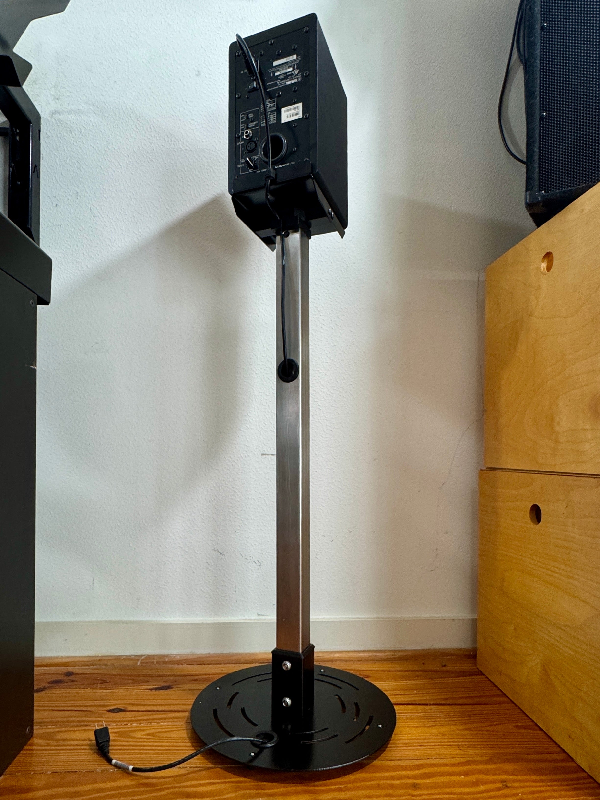 Apache Hammerhead Speaker Stands (Stainless Steel)