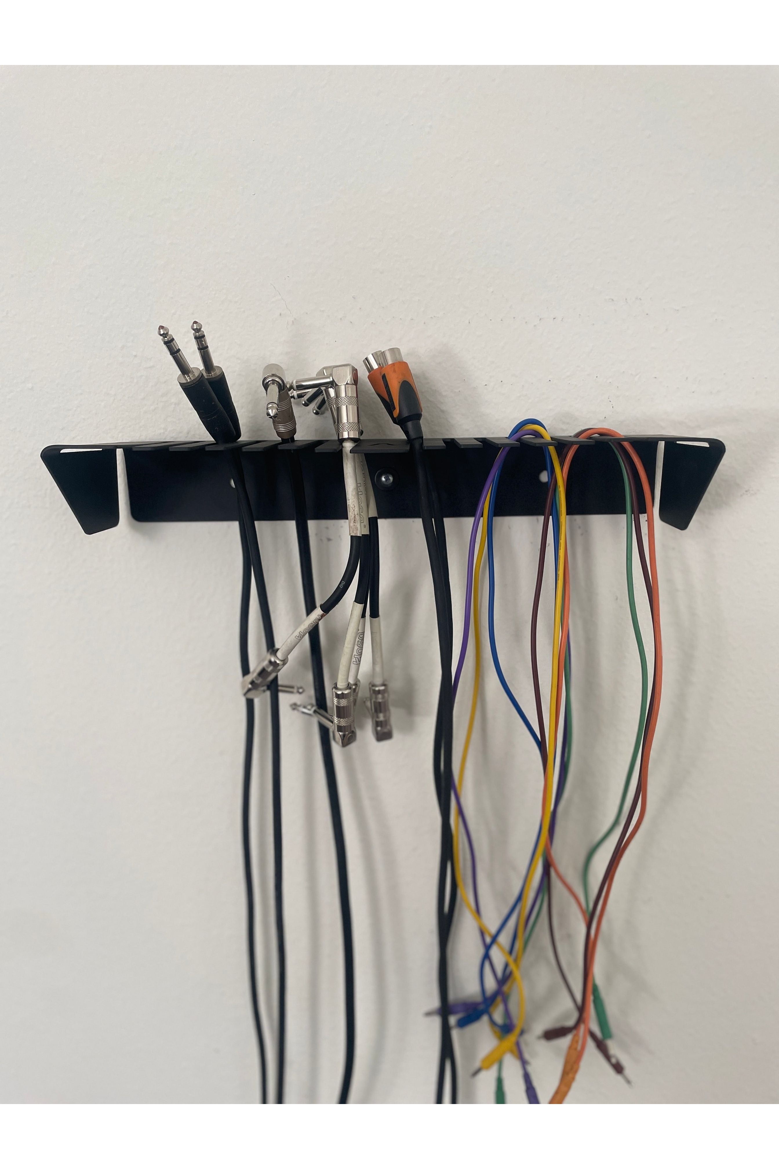 Apache Wingman Floating Cable Organizer