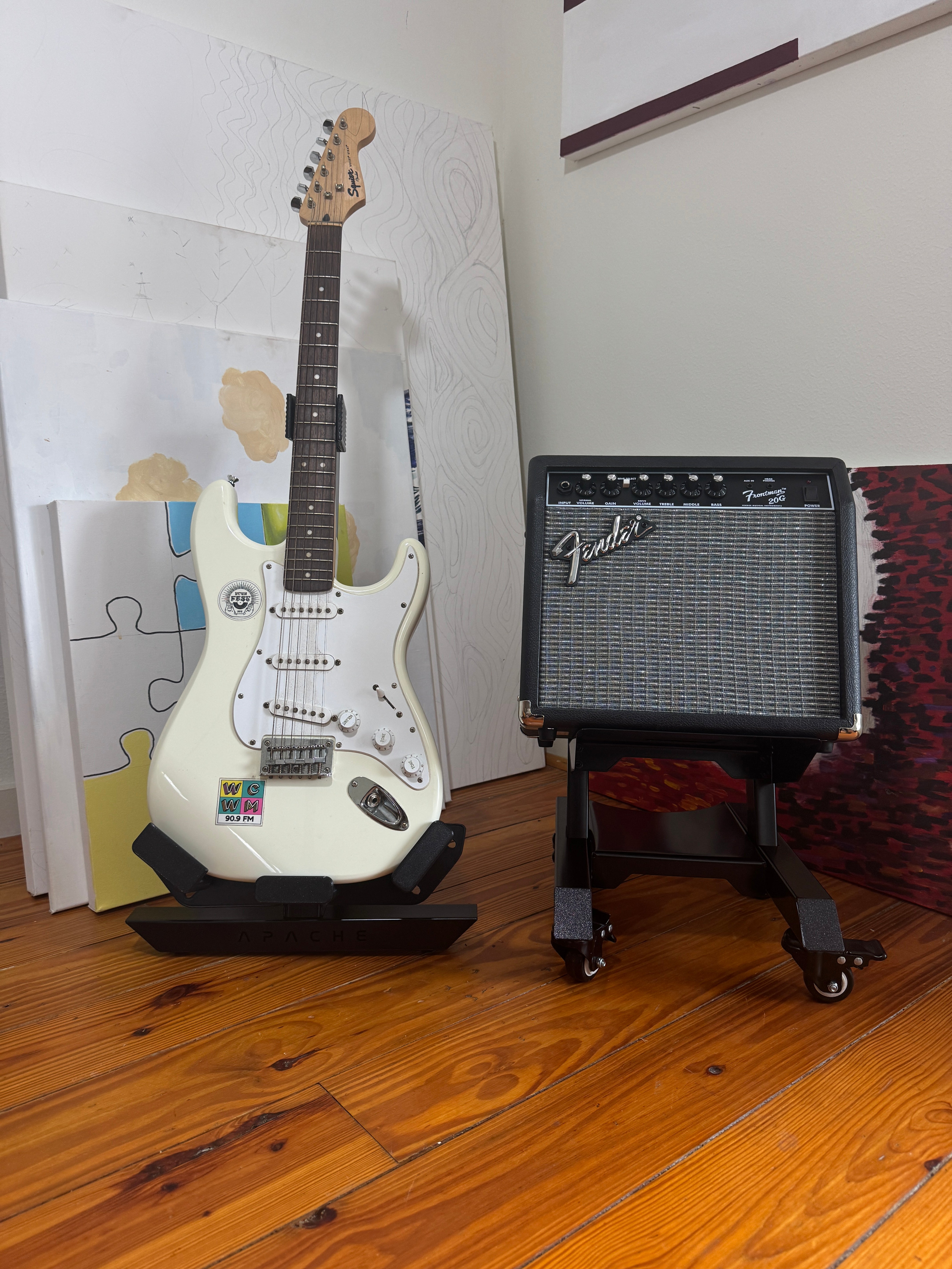 Apache G1 Guitar Stand