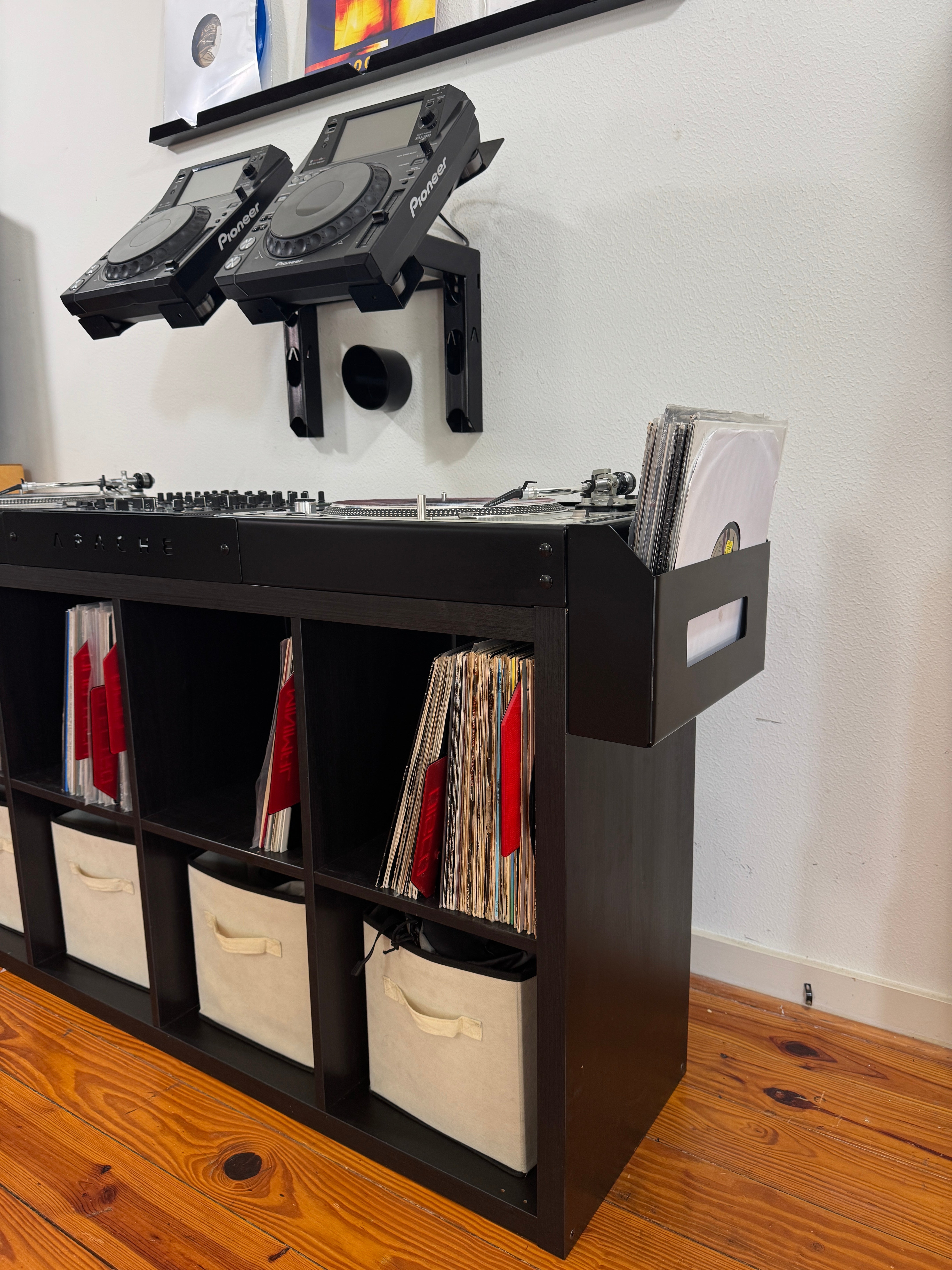 Apache ANLG Console for Ikea Kallax