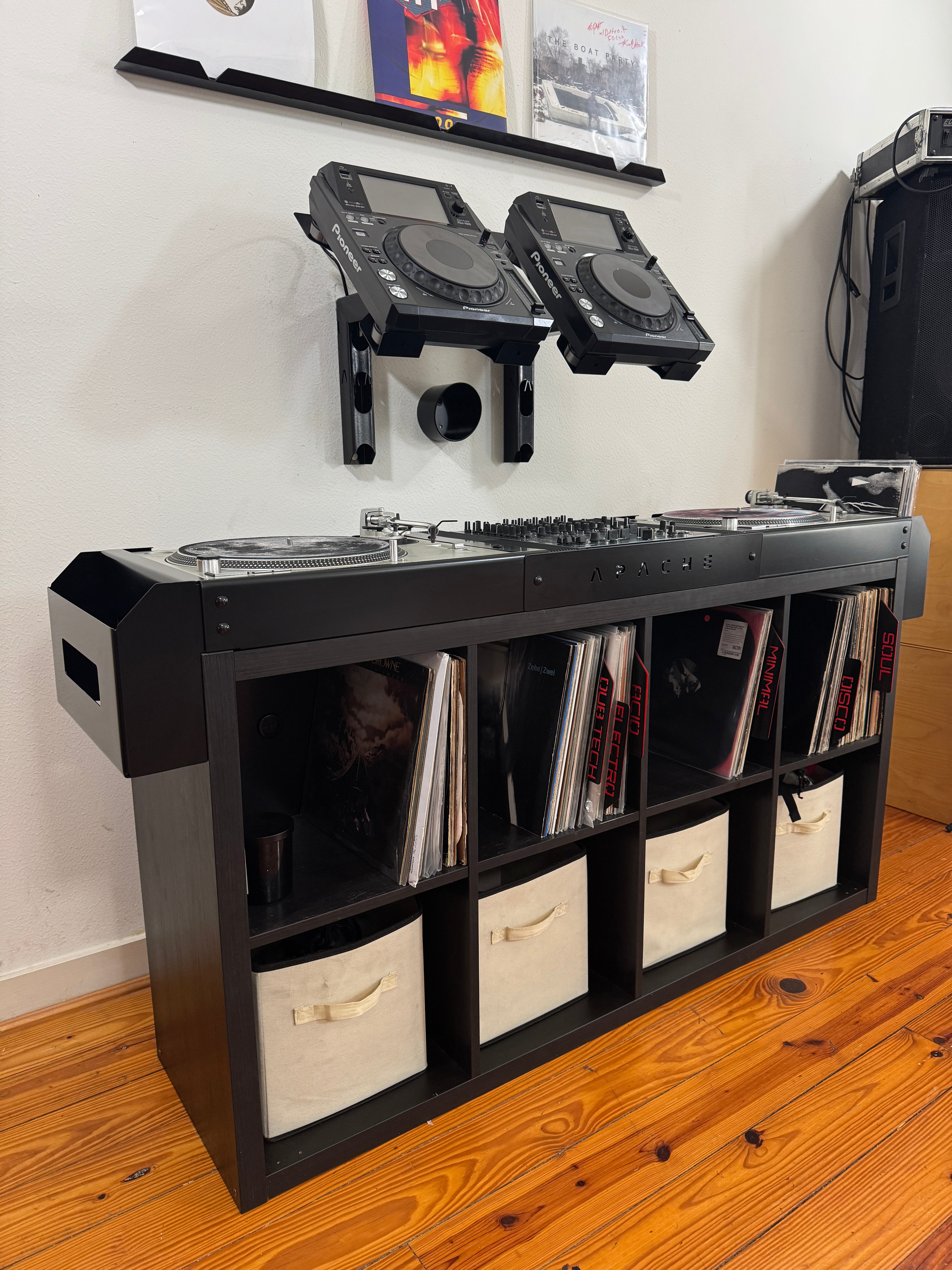 Apache ANLG Console for Ikea Kallax