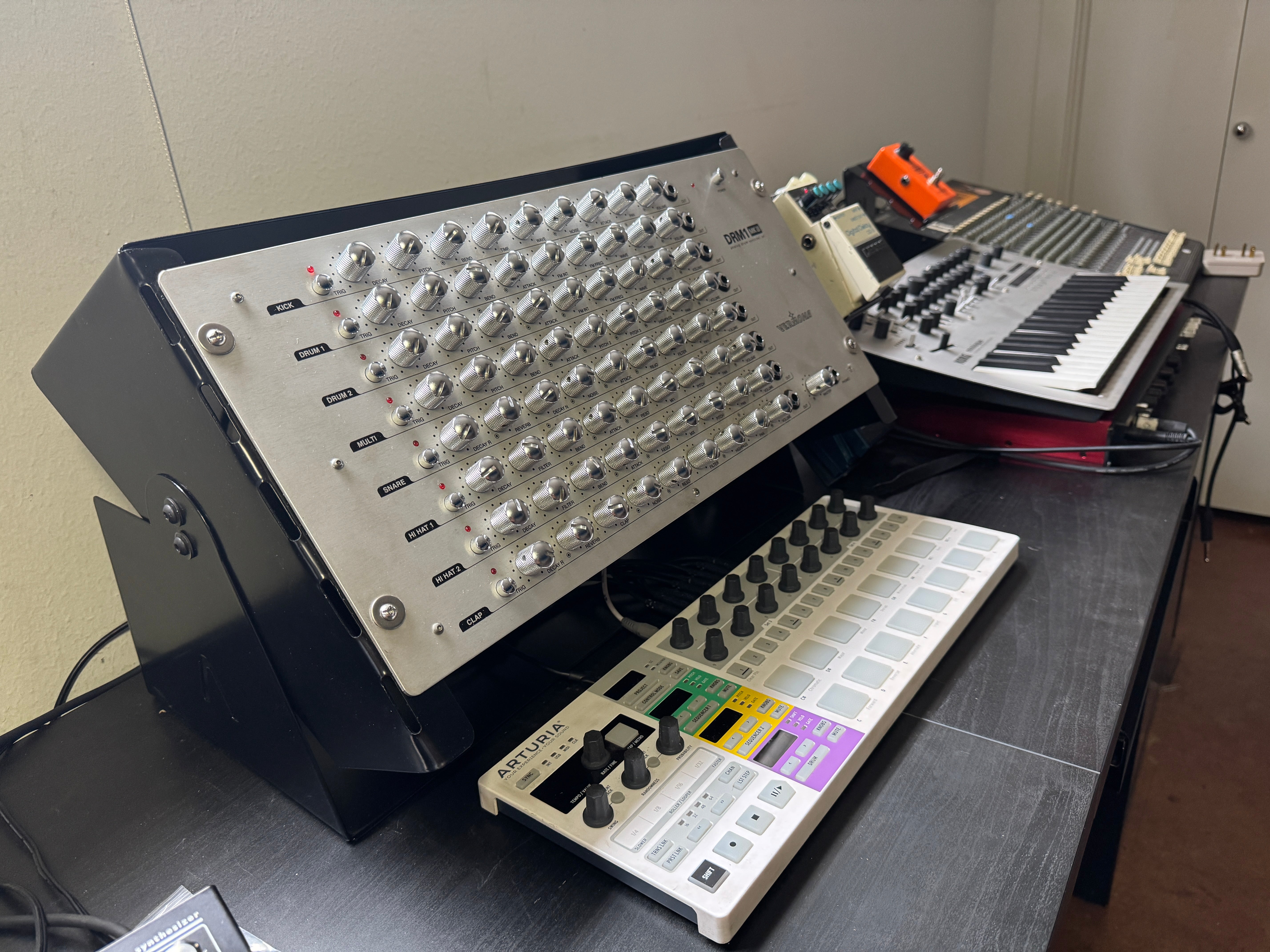 Apache Fulcrum Desktop Synth Rack