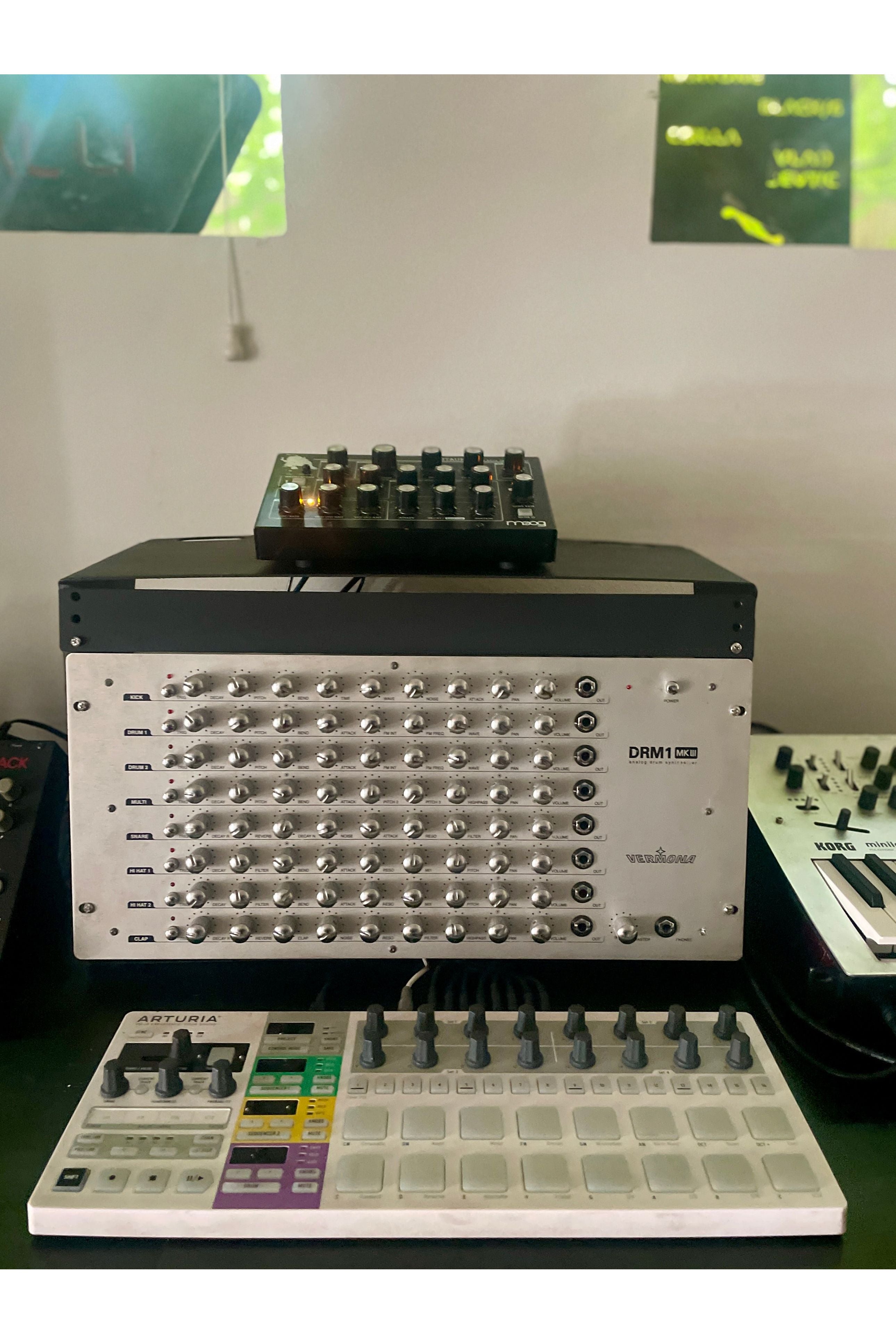 Apache Fulcrum Desktop Synth Rack