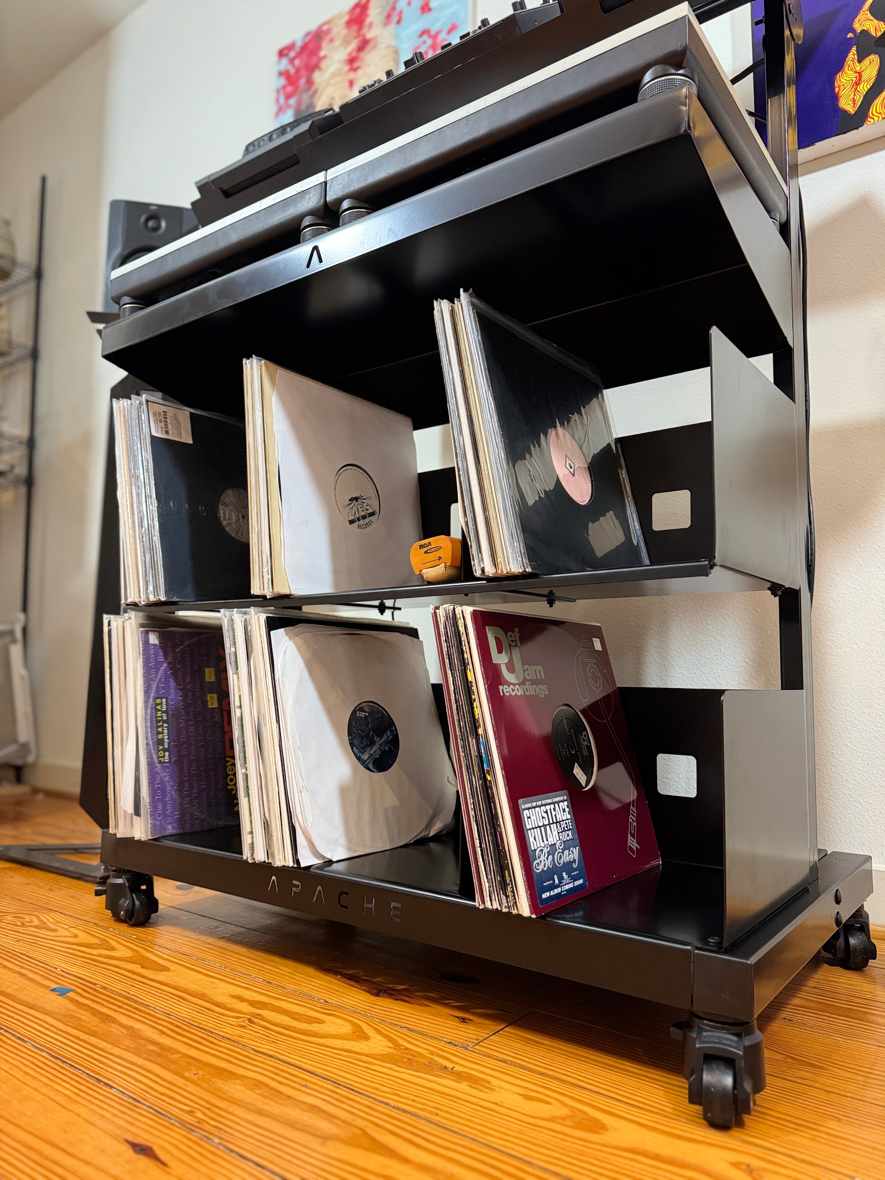 Apache Banhof DJ Workstation