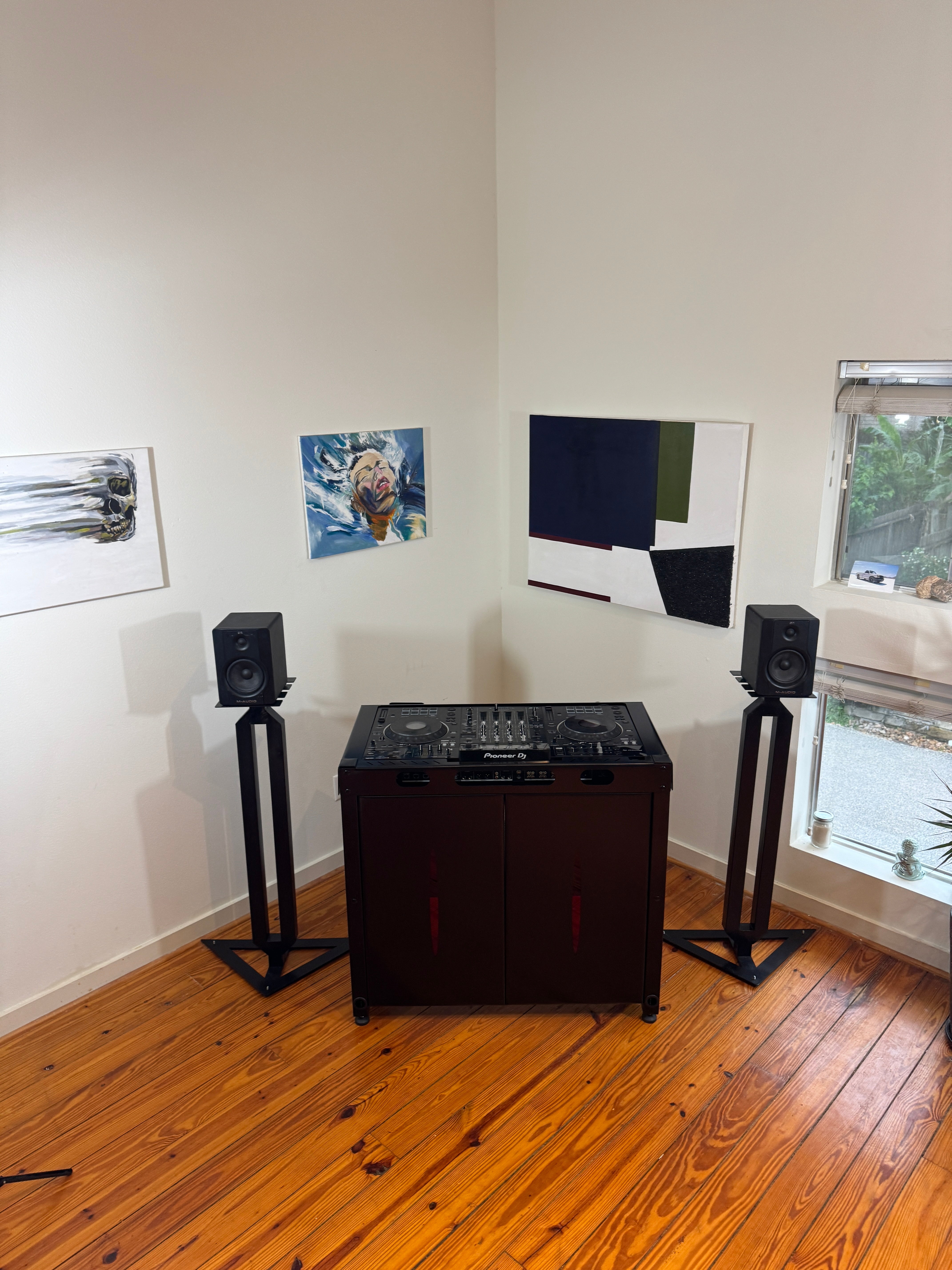 Apache Workbench DJ Controller Booth