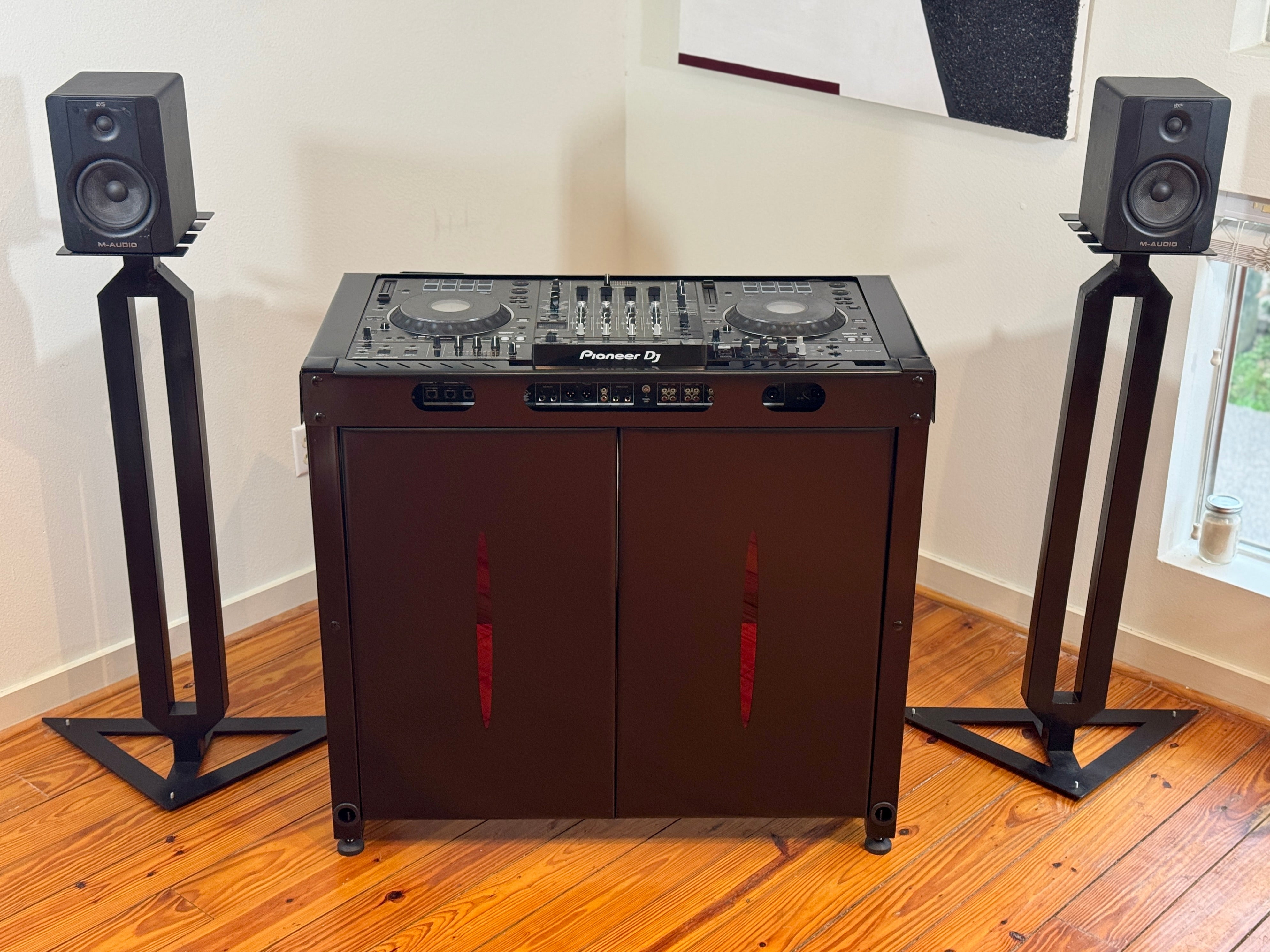 Apache Workbench DJ Controller Booth