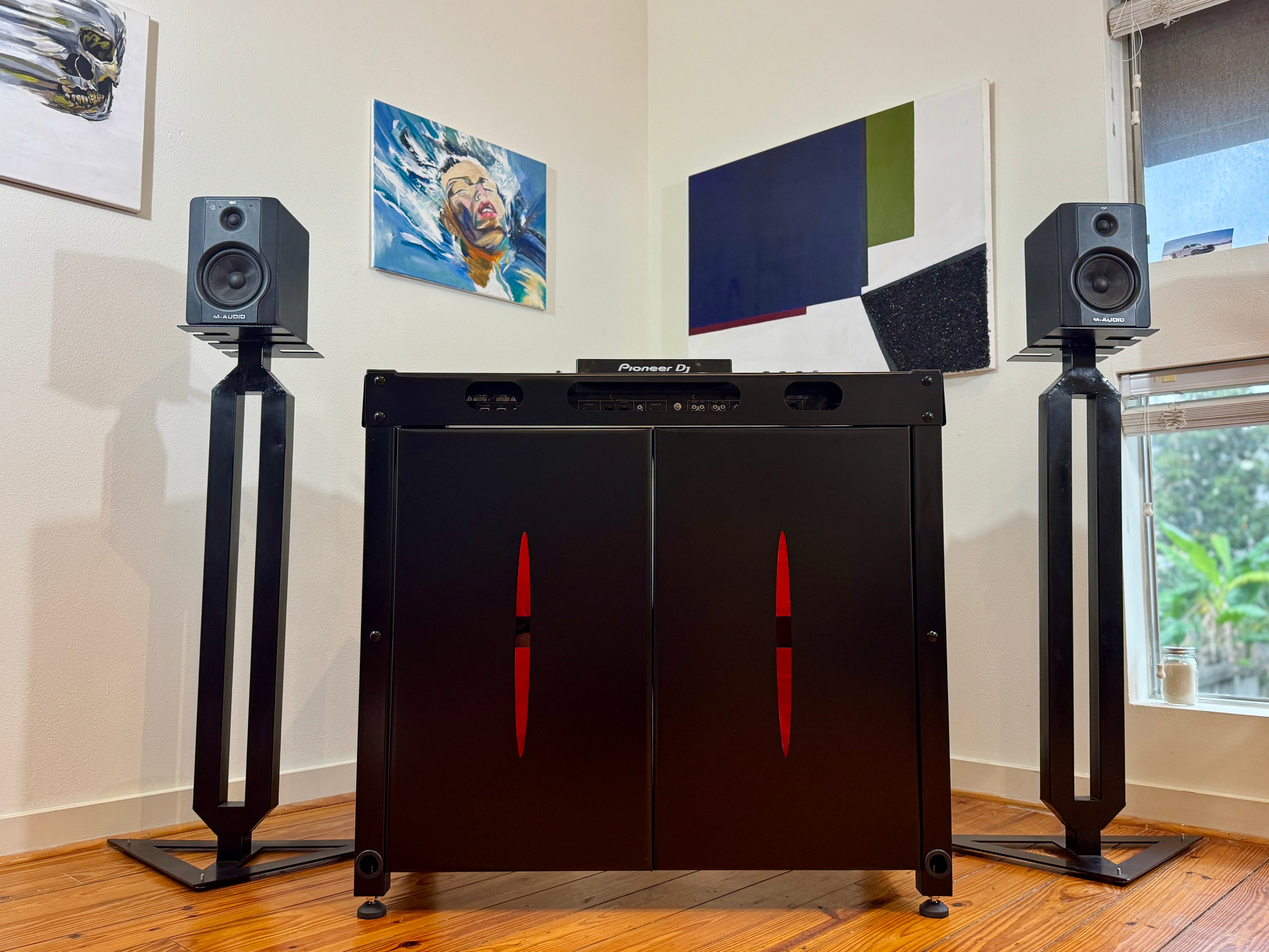 Apache Workbench DJ Controller Booth