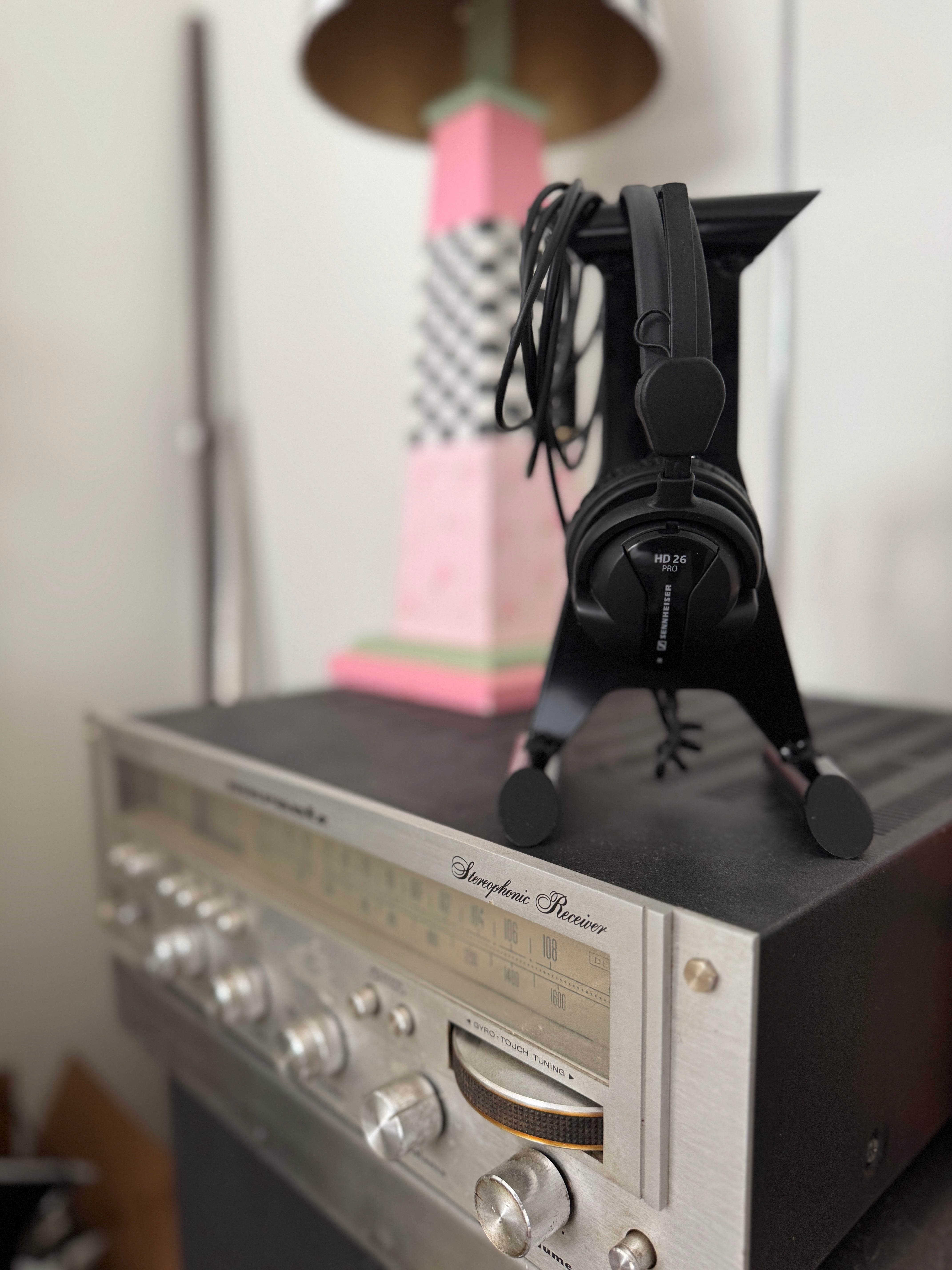 Apache Derrick Headphone Stand