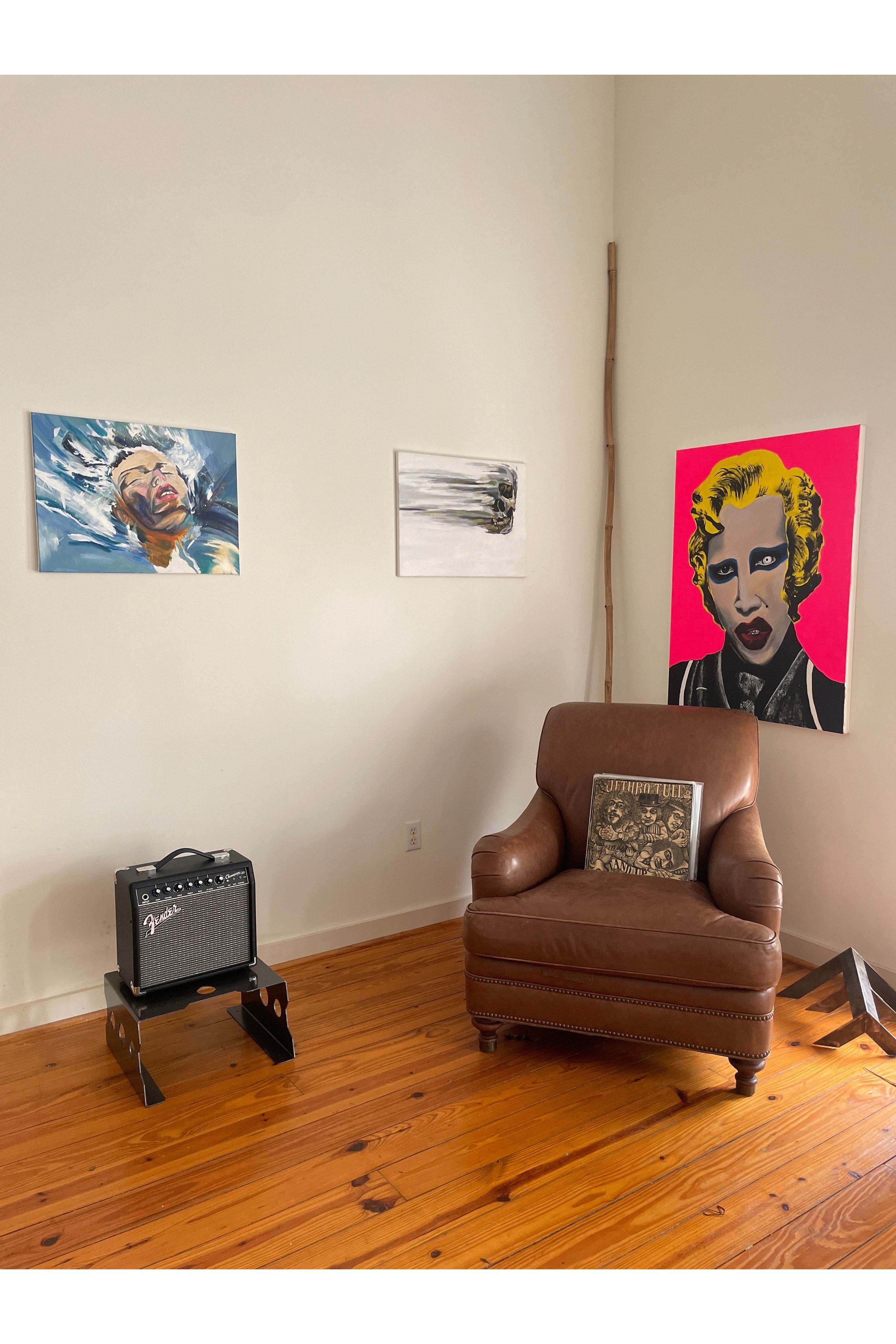 Apache Manta Speaker Stand