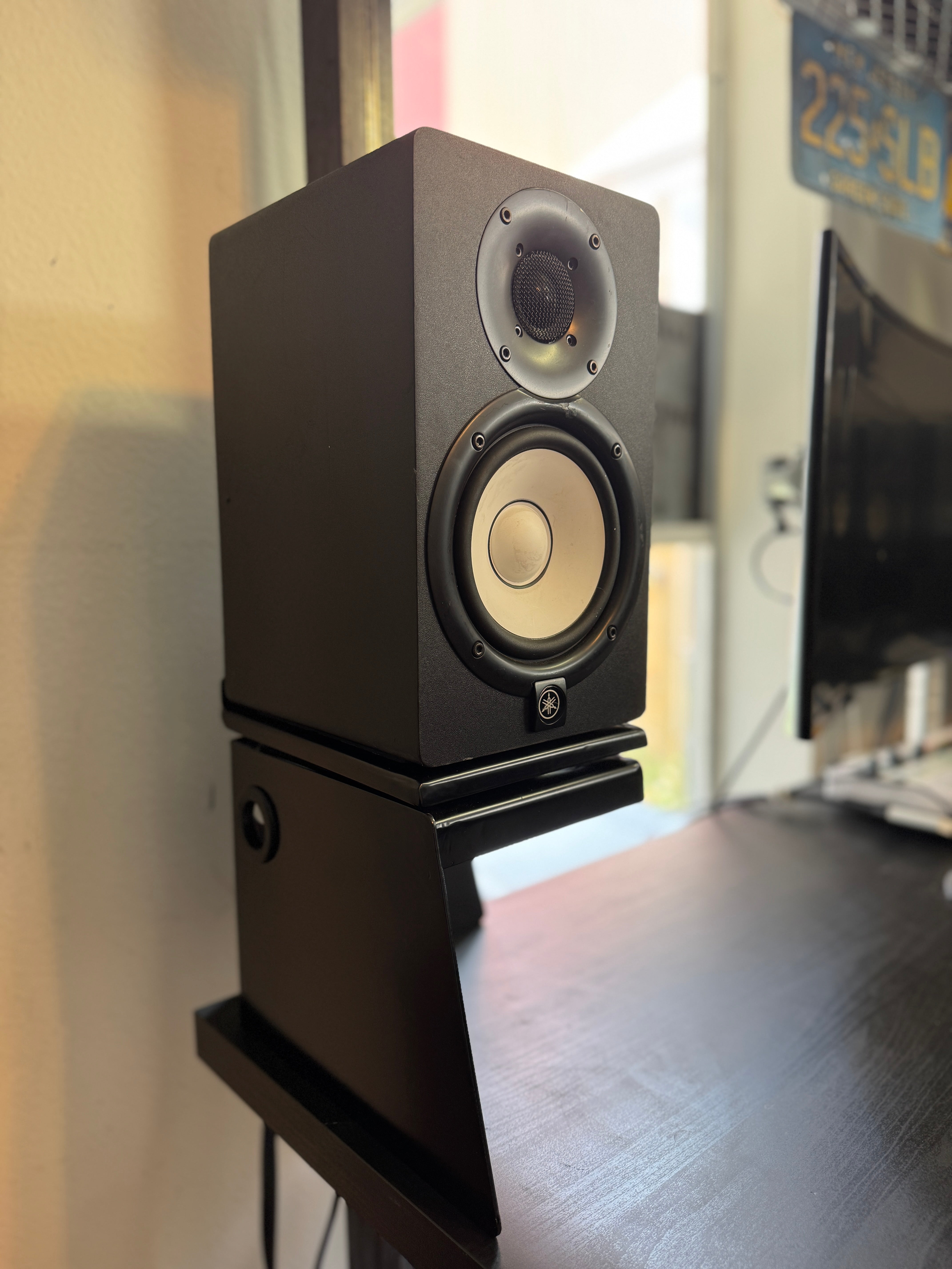 Apache Trident Rotating Speaker Stands