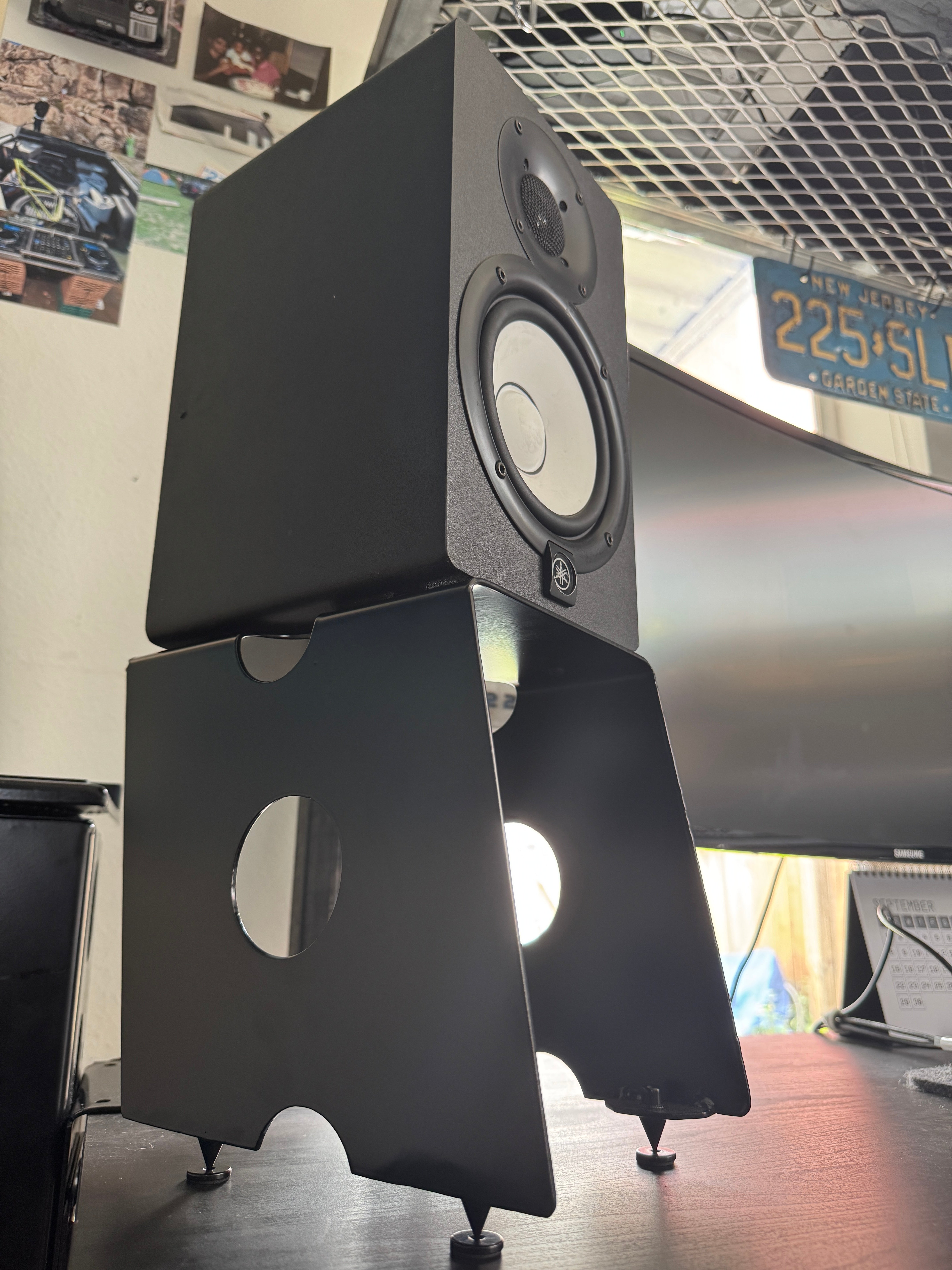 Apache Underpass Desktop Speaker Stands