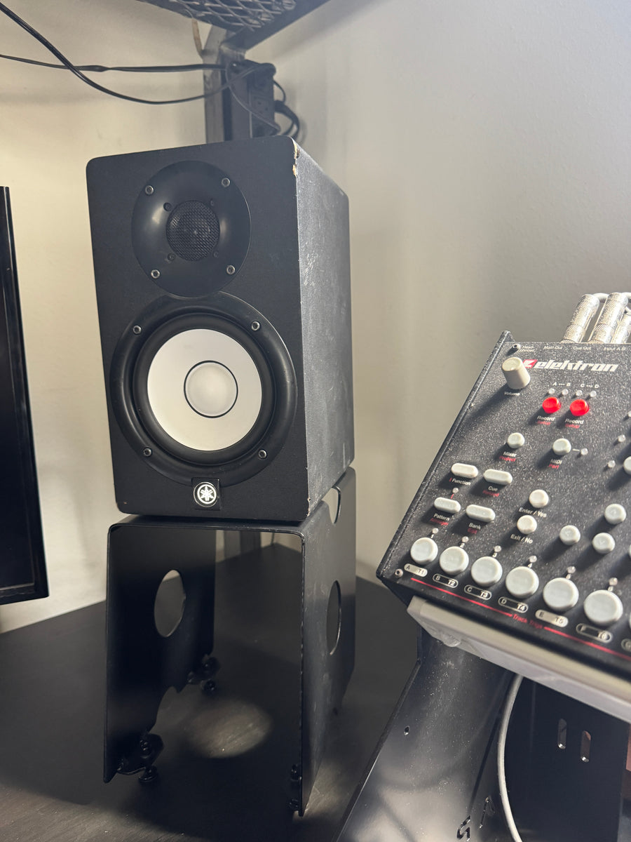 Apache Underpass Desktop Speaker Stands