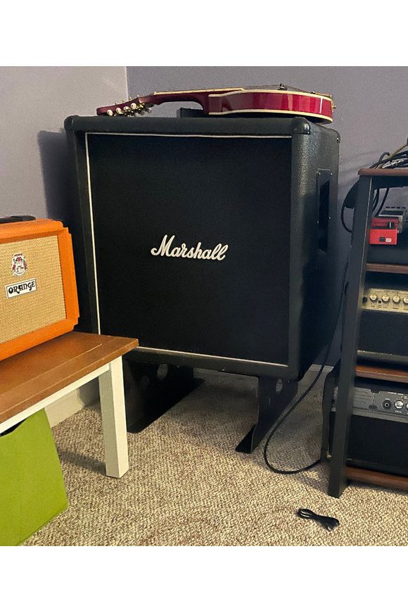 Apache Manta Speaker Stand