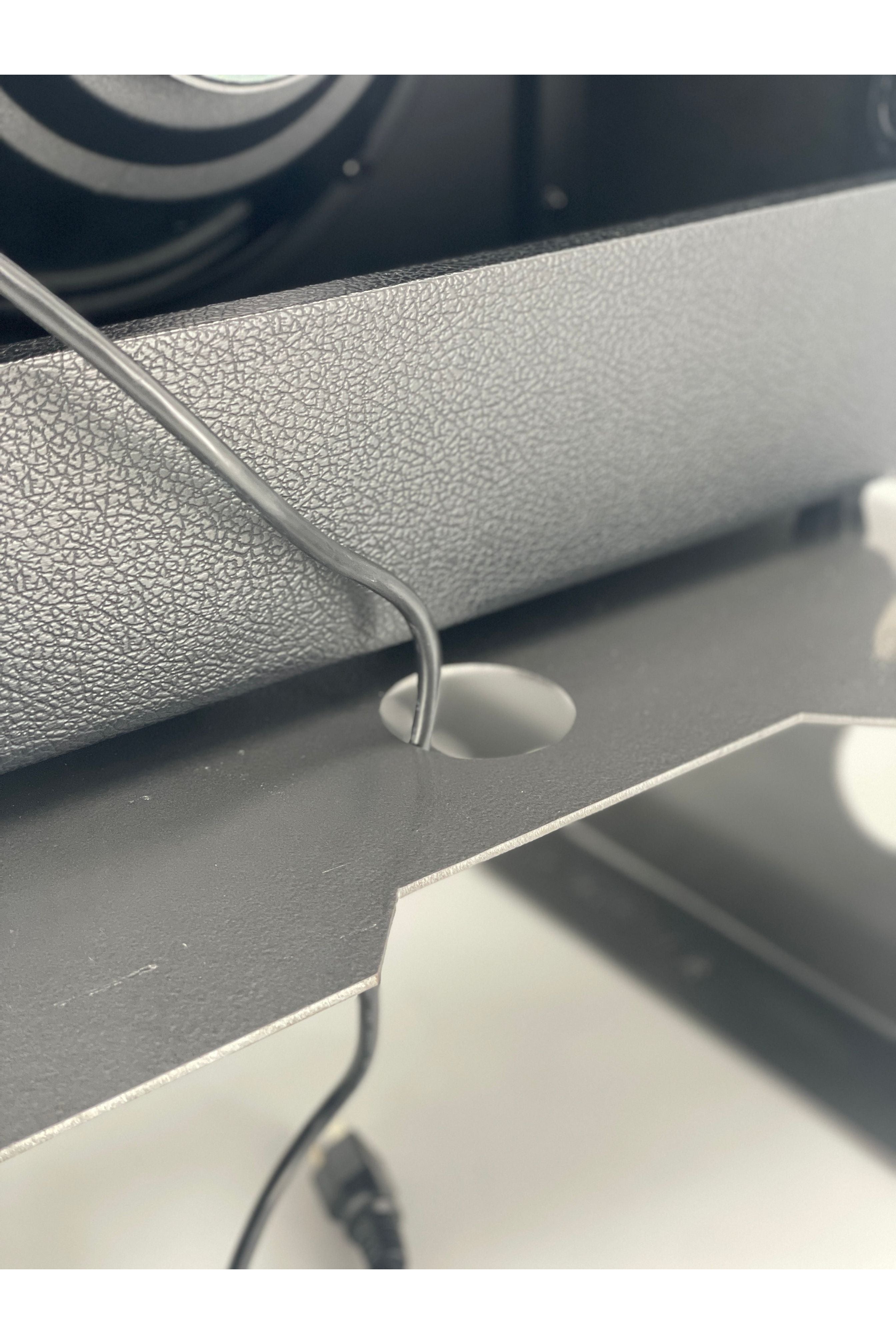 Apache Manta Speaker Stand