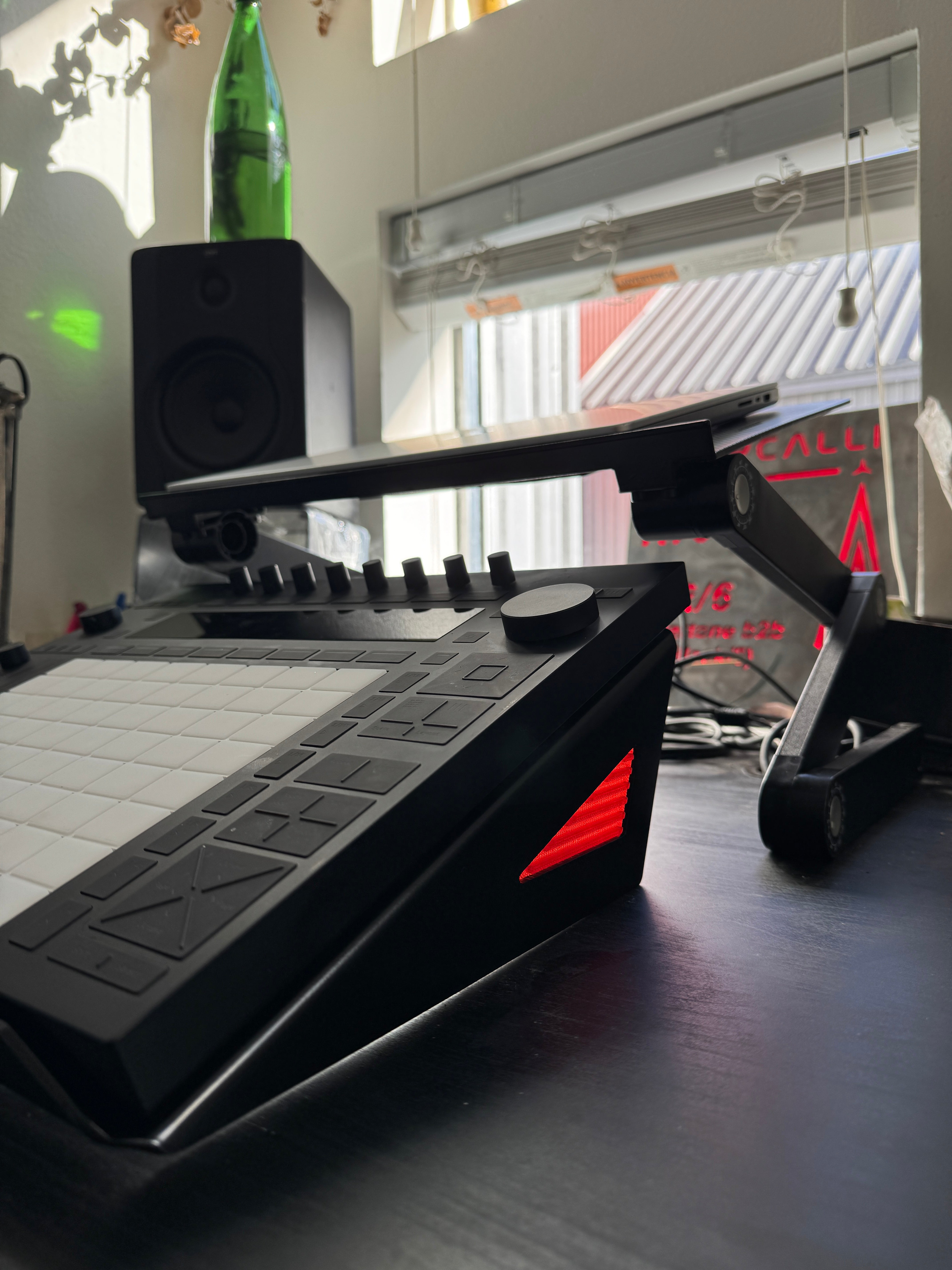Apache Pusher Ableton Push Stand