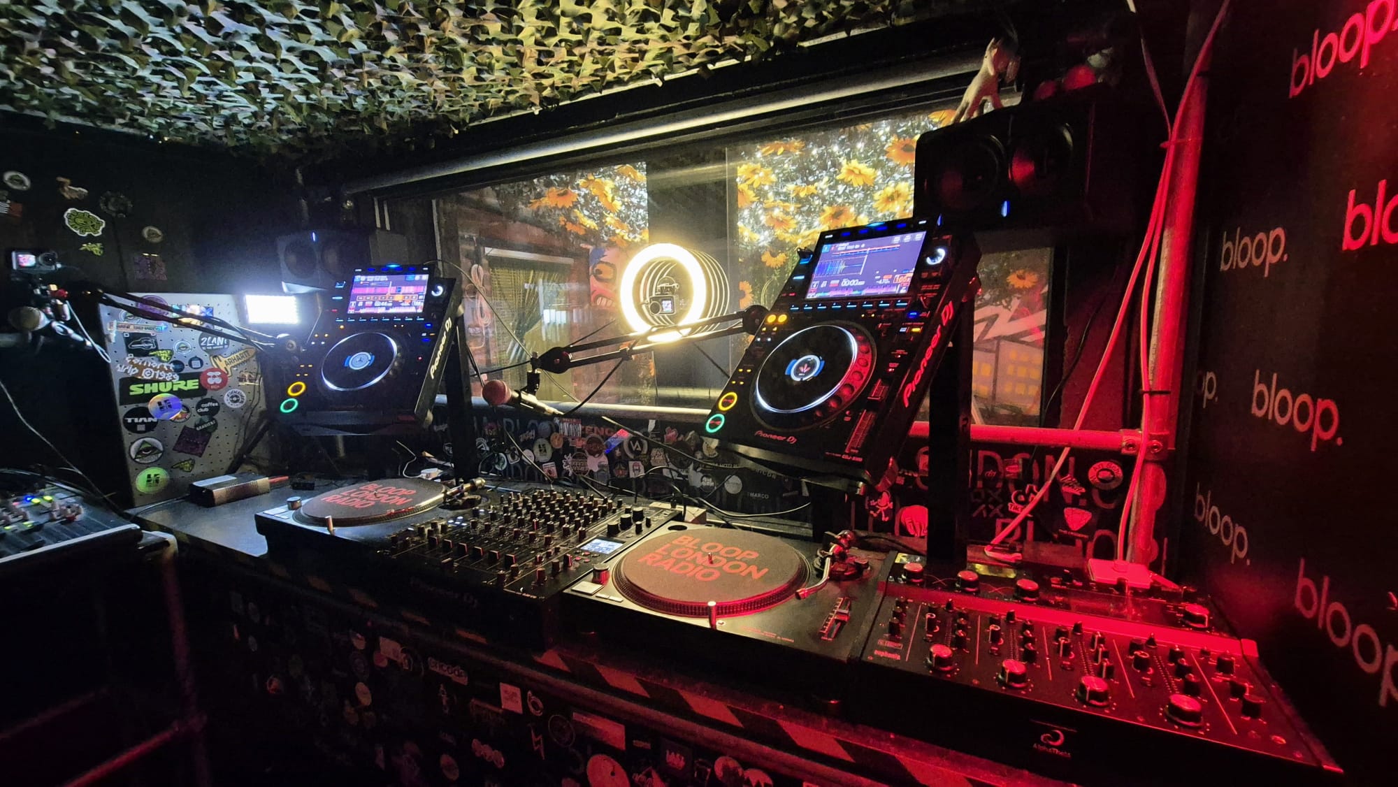 Apache Tallboy CDJ Stands
