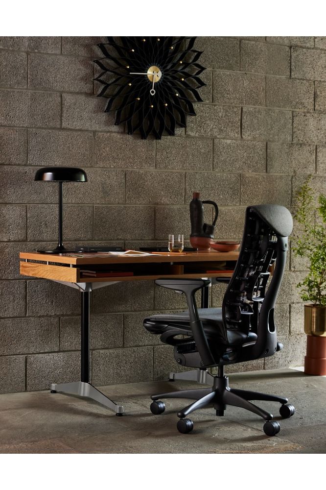 Herman Miller Eames 2500 Series Executive Desk