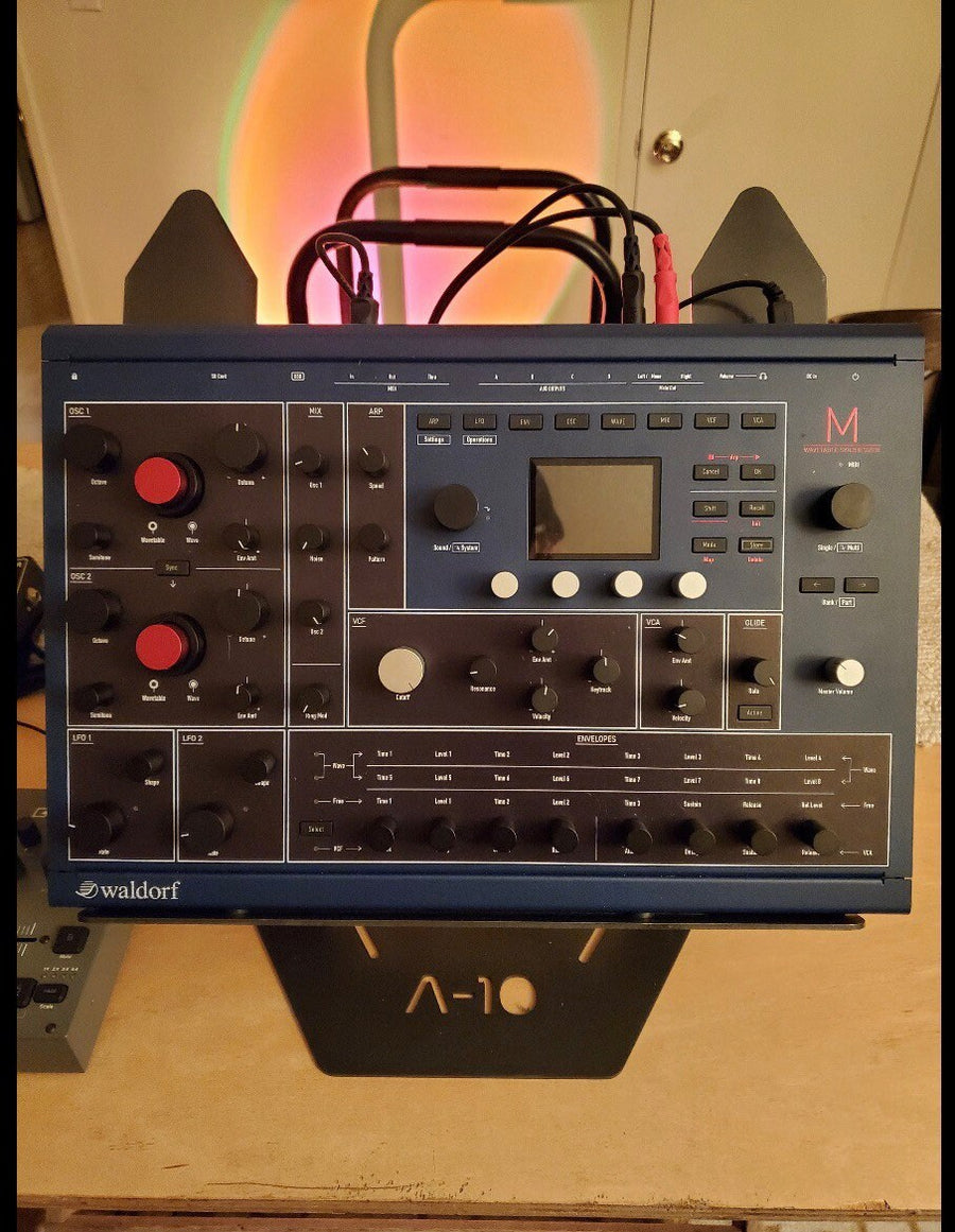 16" DJ Mixer & Synth Stand