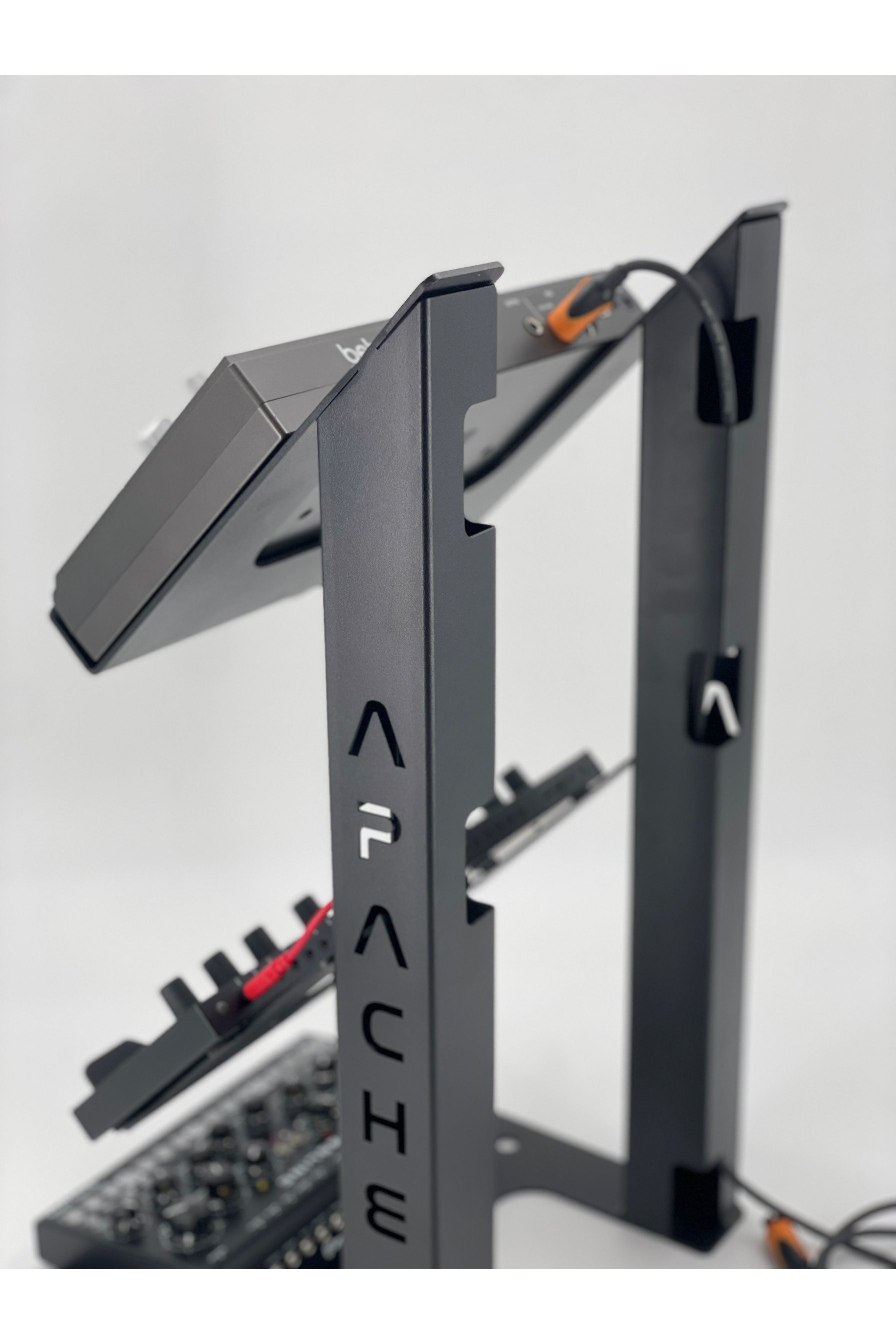 Apache Duplex Two-Level Synth Stand