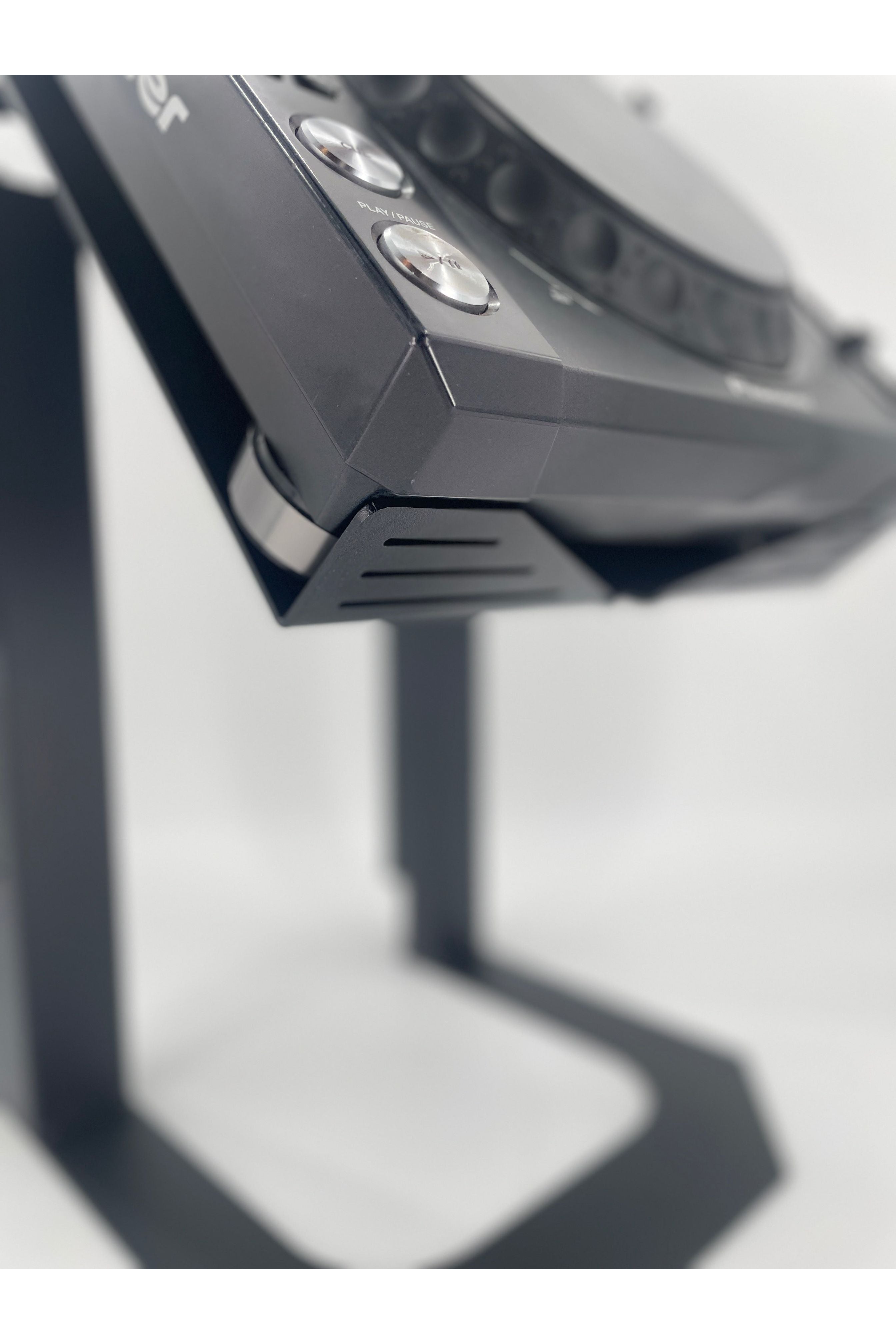 Apache Tallboy CDJ Stands